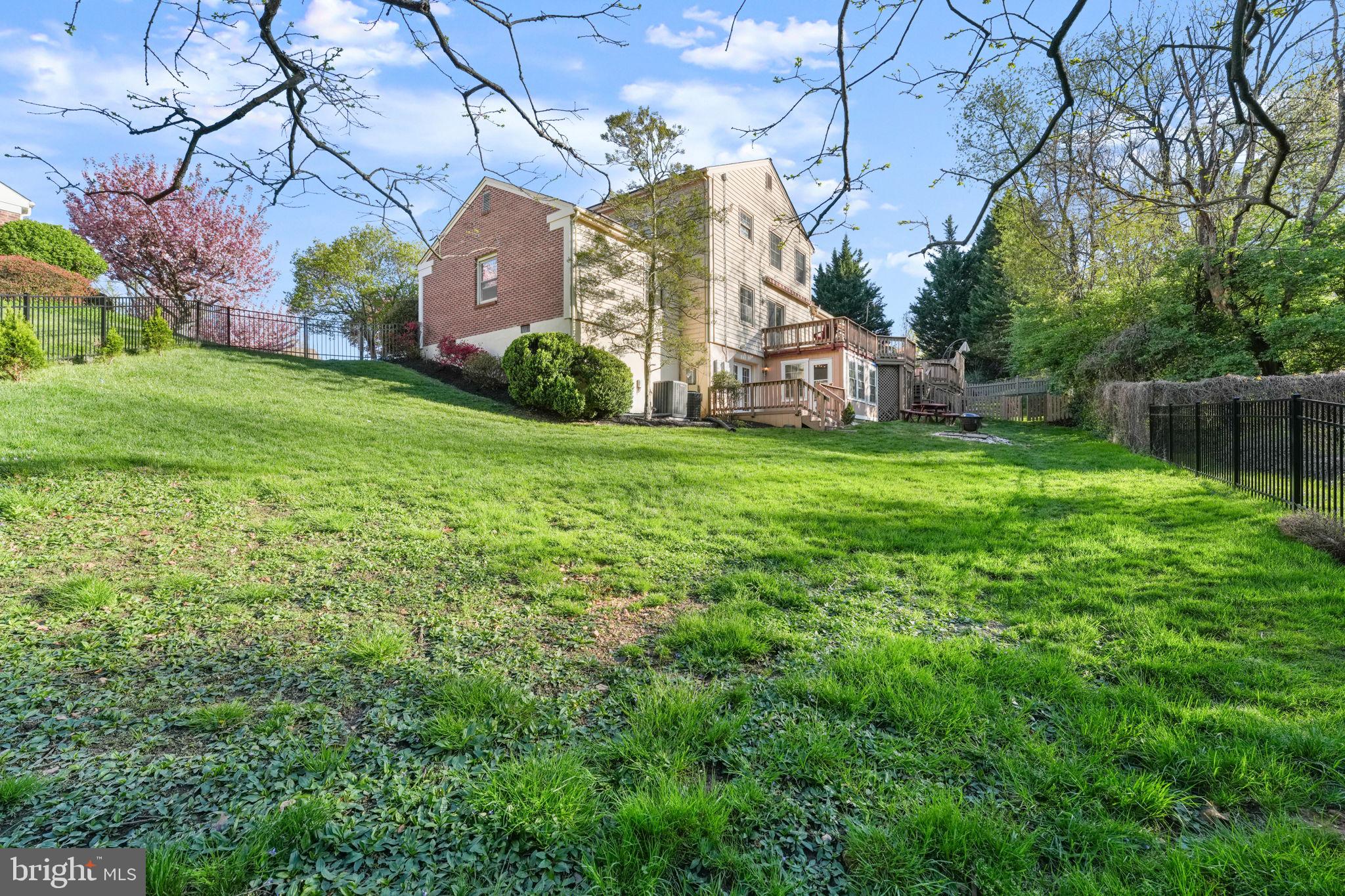 WILLOWRUN - Residential