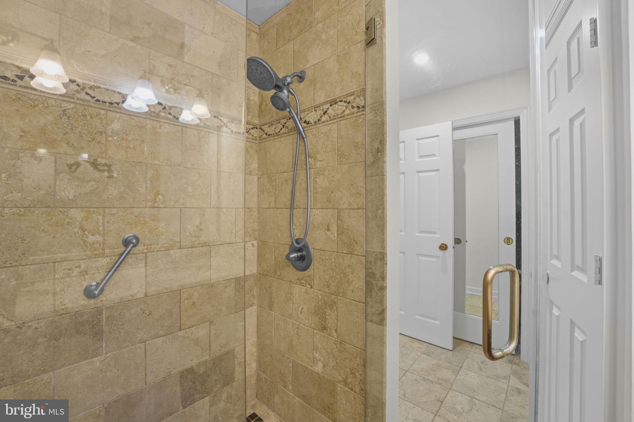 WILLOWRUN - Residential