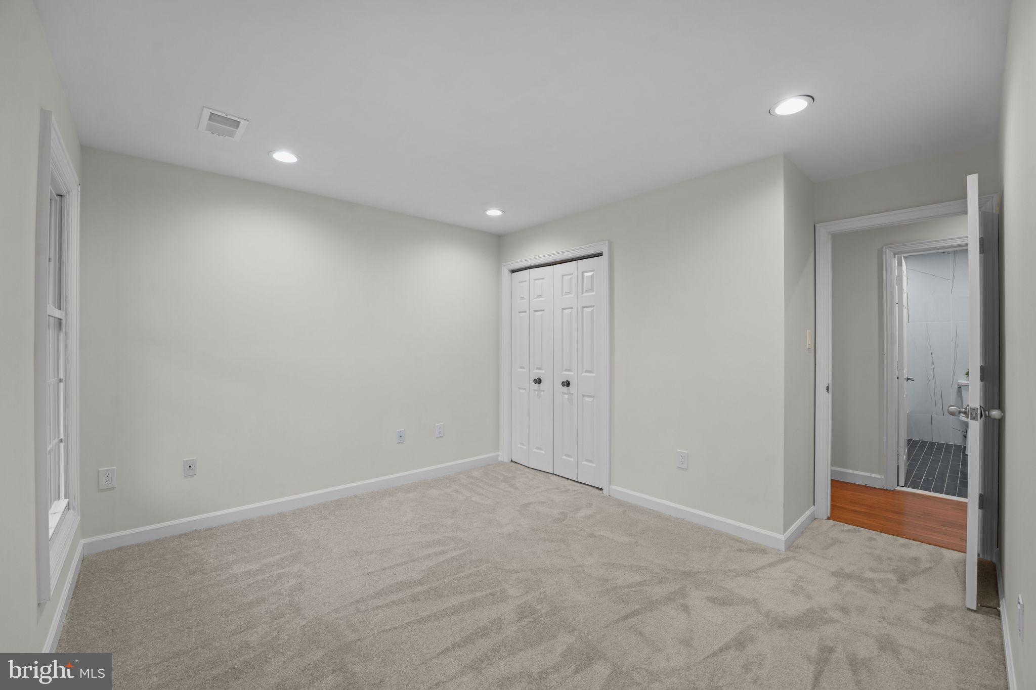 WILLOWRUN - Residential