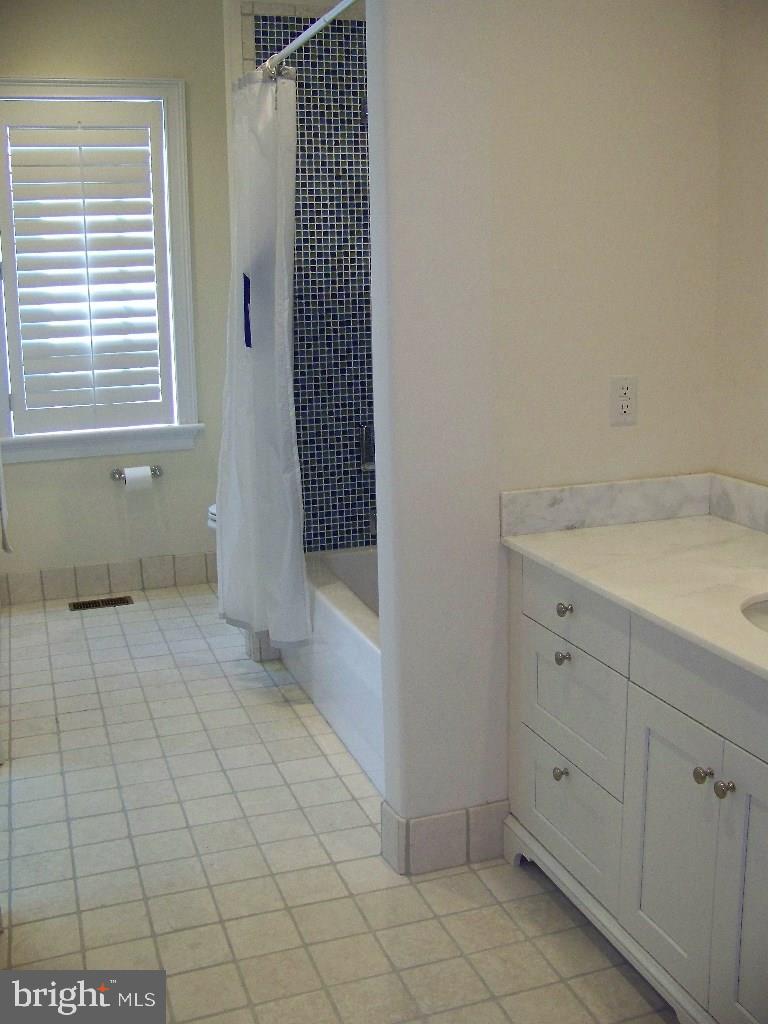 NORTH SHORES - Residential