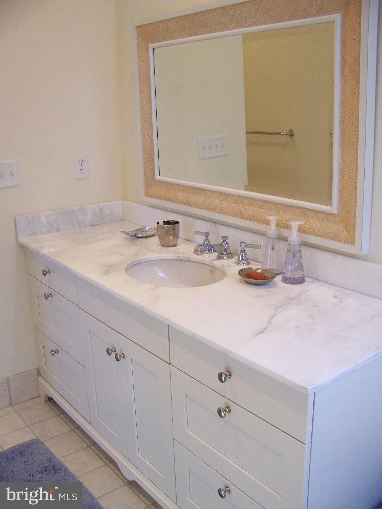 NORTH SHORES - Residential