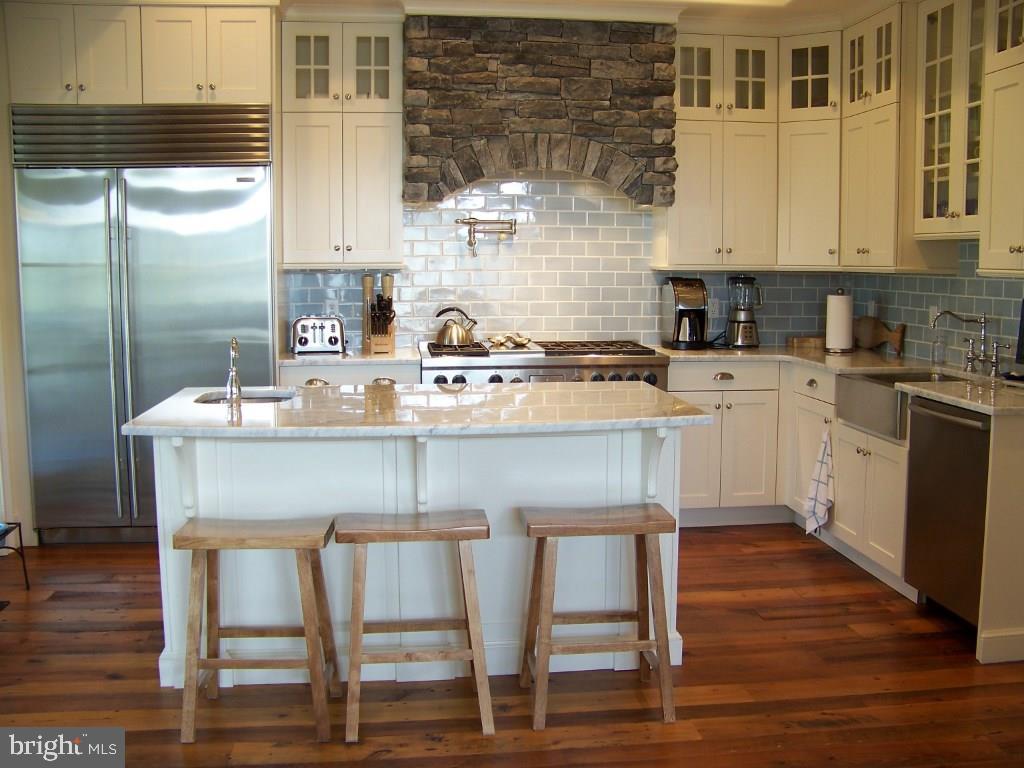 NORTH SHORES - Residential