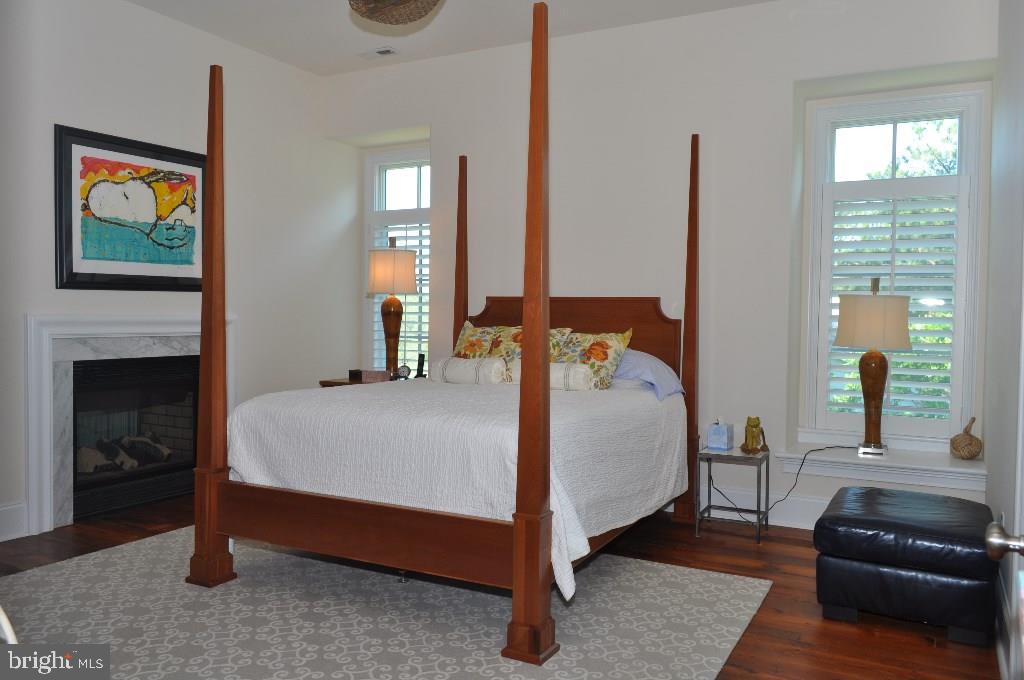 NORTH SHORES - Residential