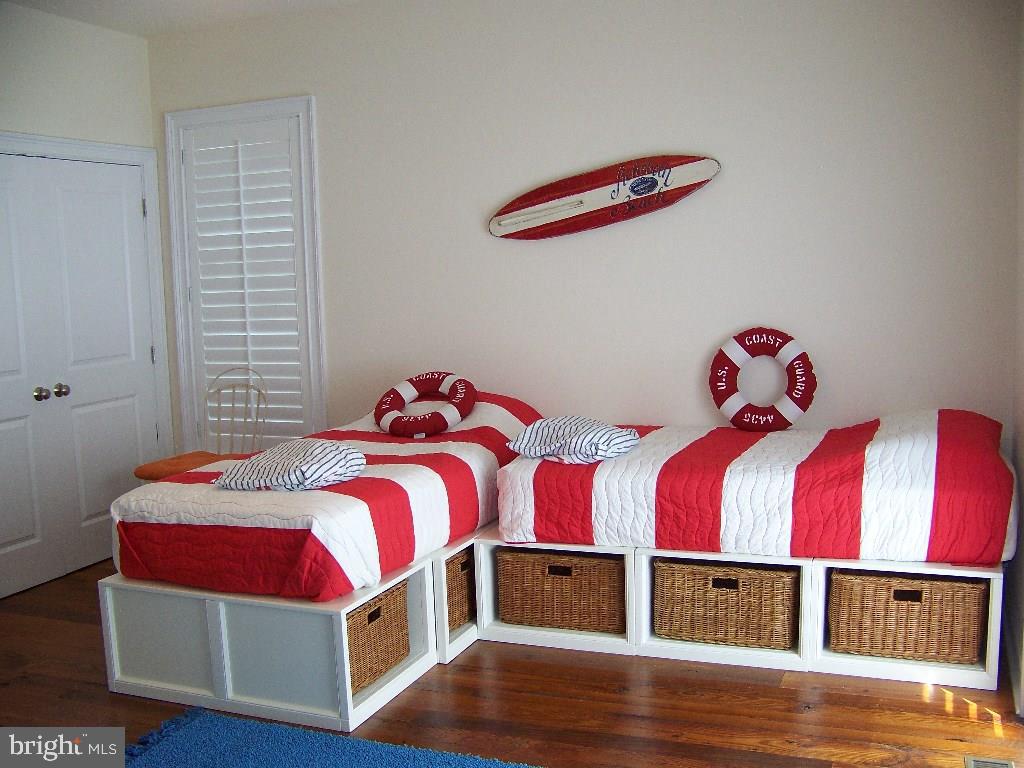 NORTH SHORES - Residential