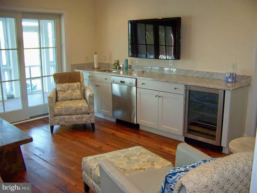 NORTH SHORES - Residential