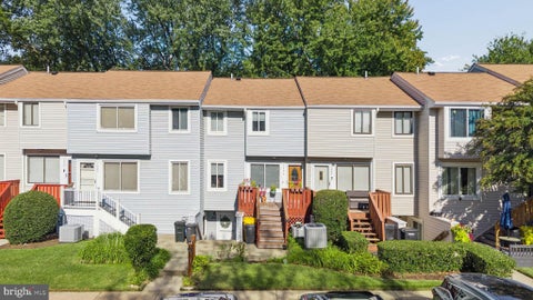 Condo For Sale - 1624 Grason Lane<br/> CROFTON, MD 21114