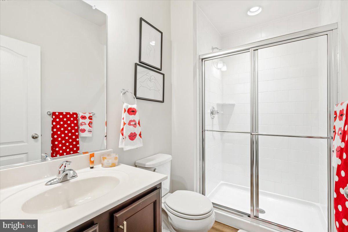 SPRING BANK - Residential