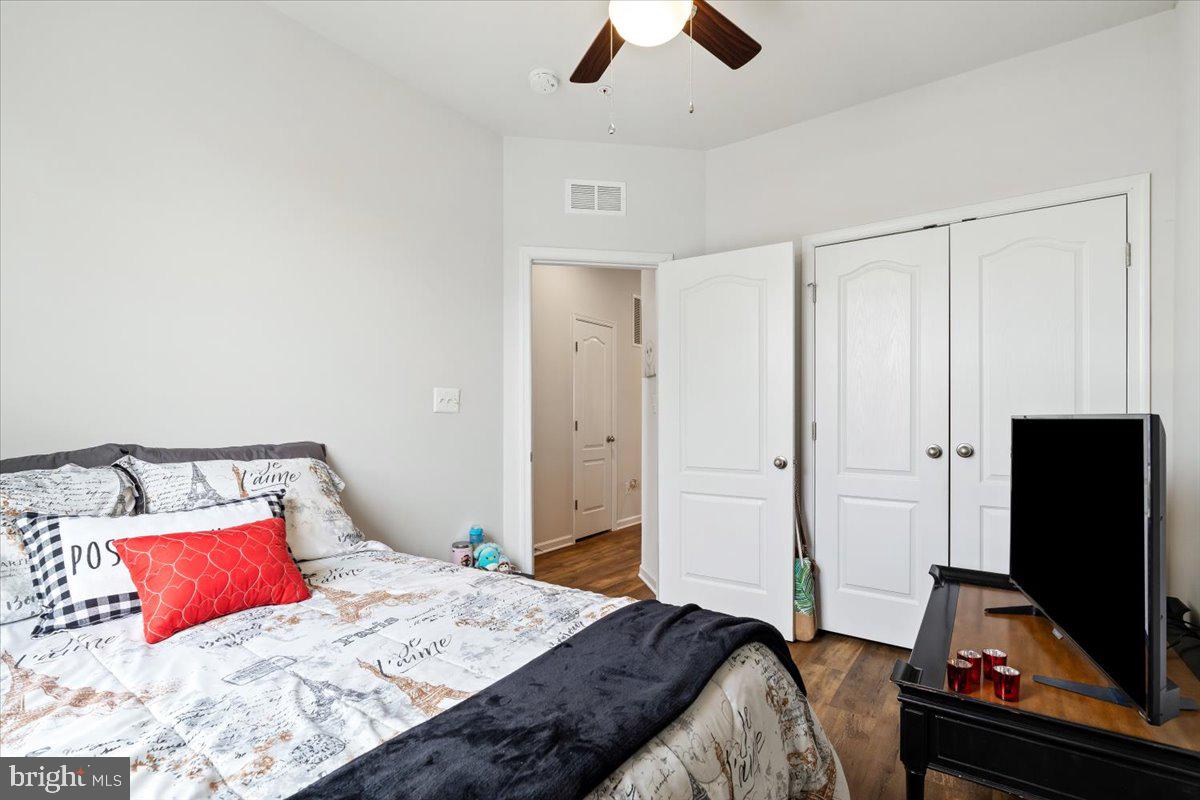 SPRING BANK - Residential