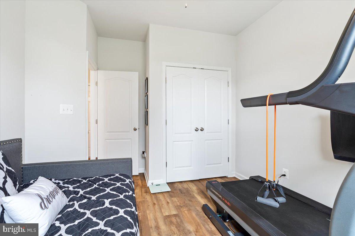 SPRING BANK - Residential