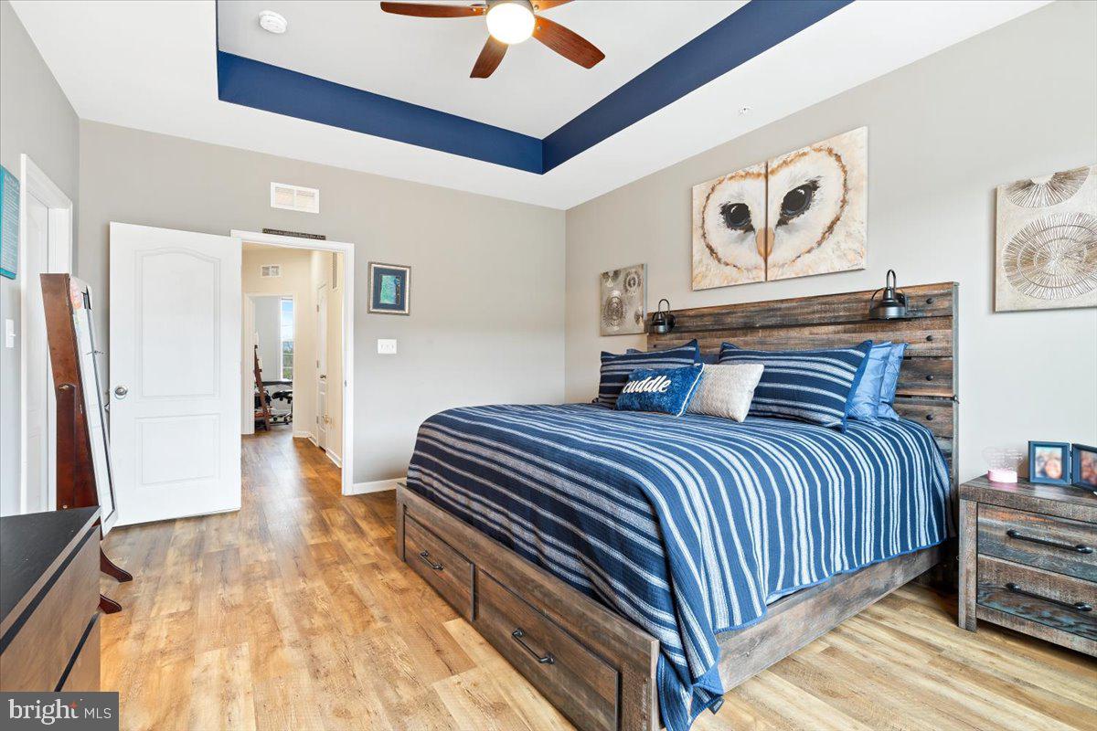 SPRING BANK - Residential