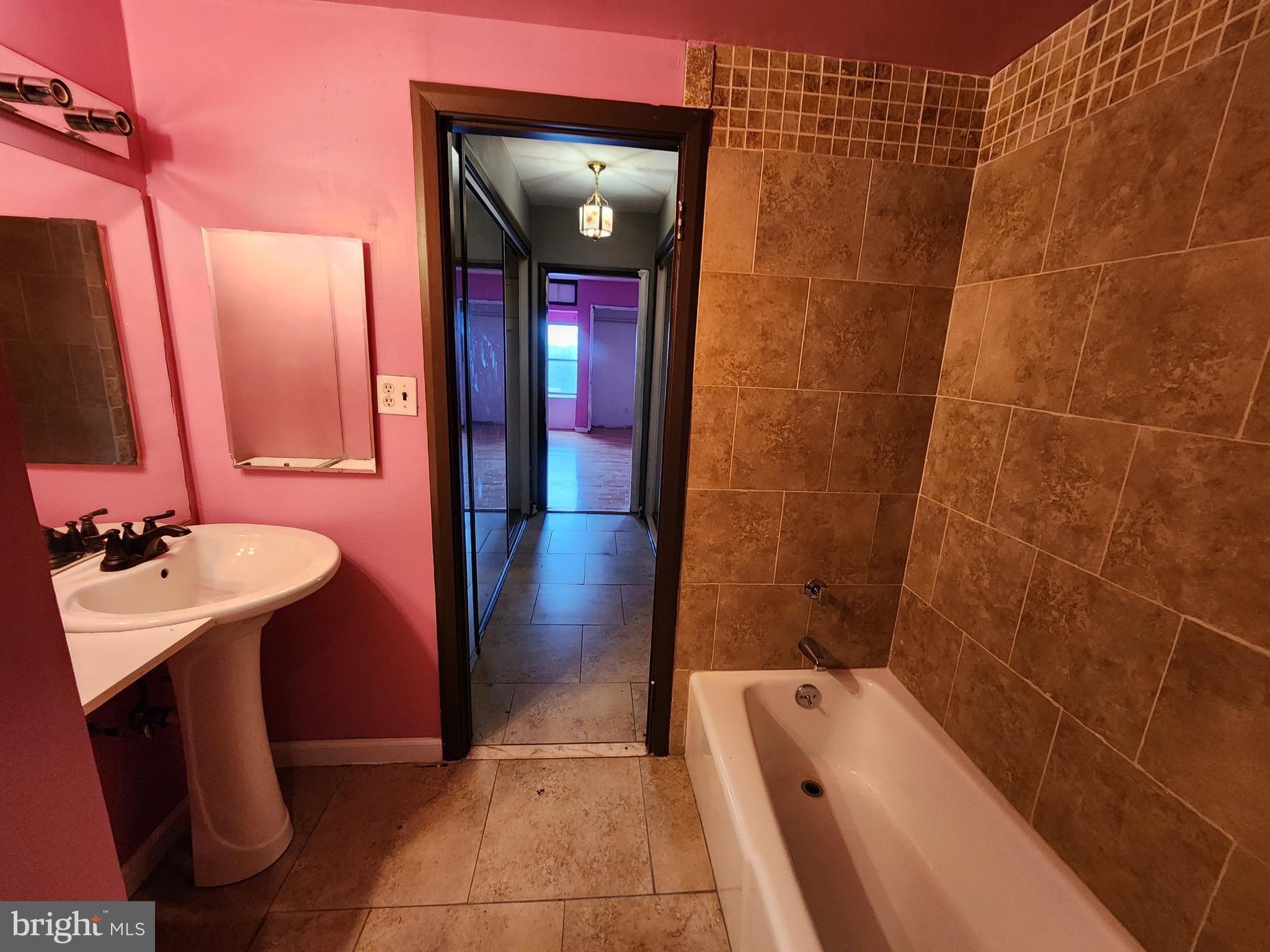 CROSS COUNTRY - Residential