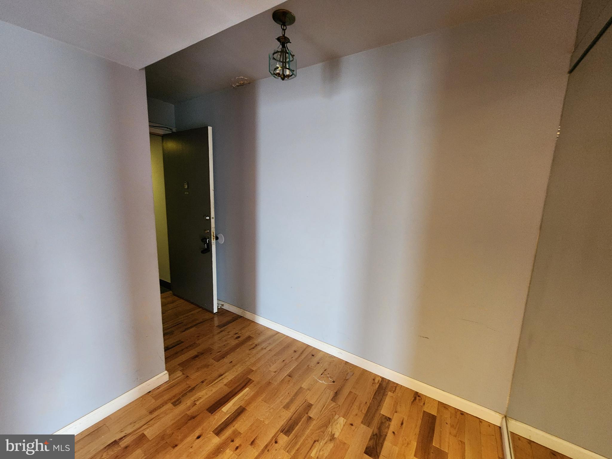 CROSS COUNTRY - Residential