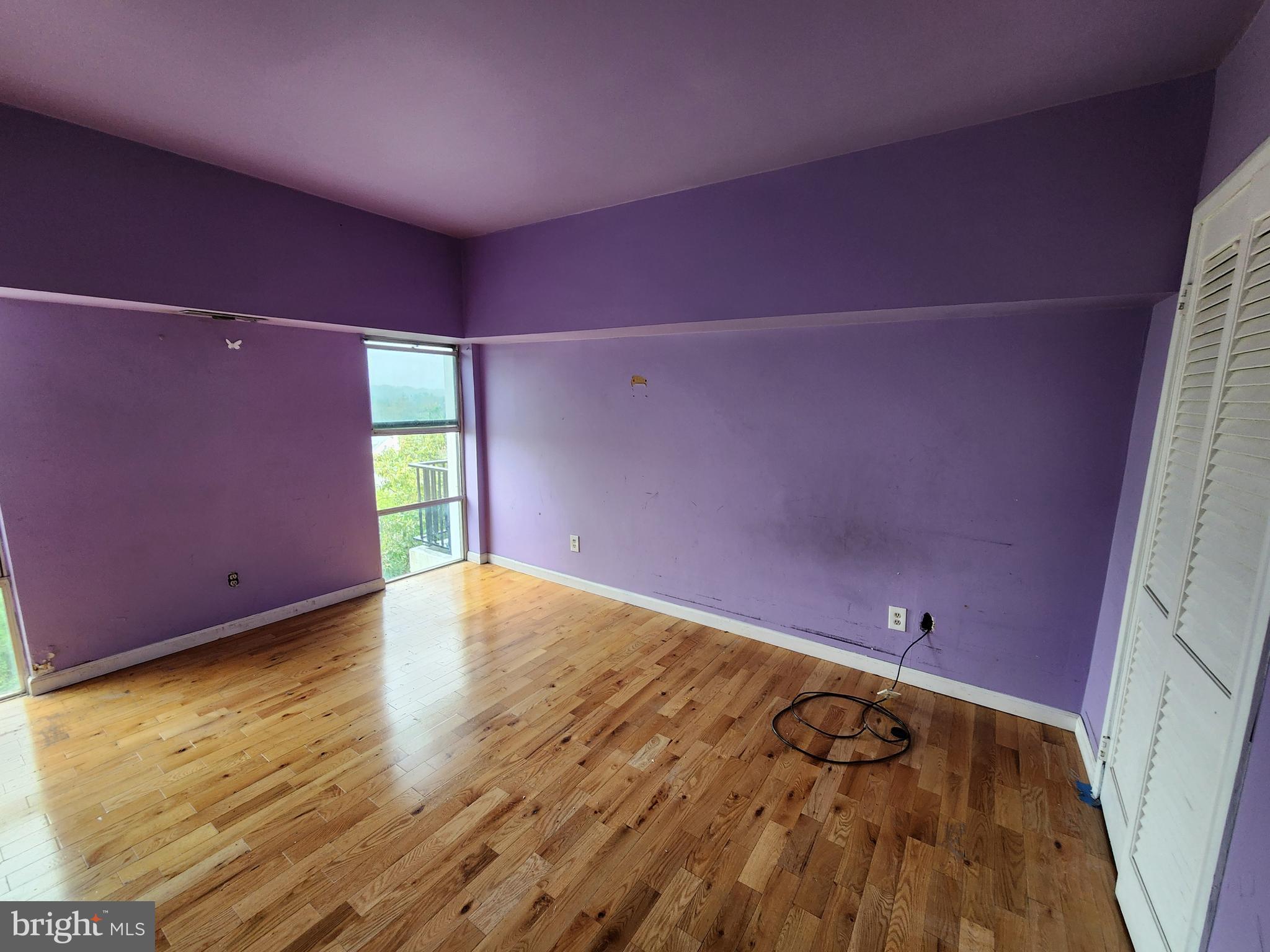 CROSS COUNTRY - Residential