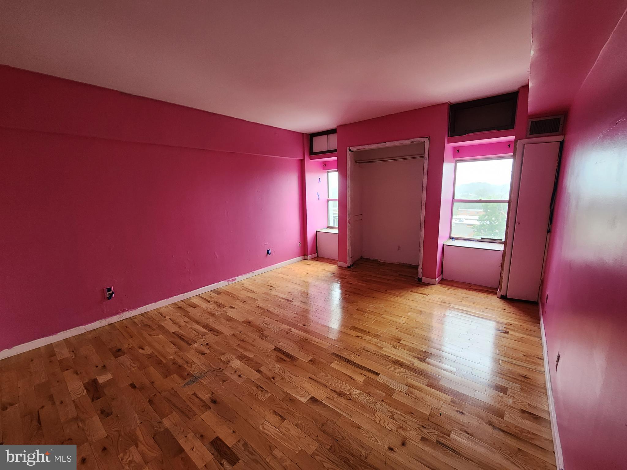 CROSS COUNTRY - Residential