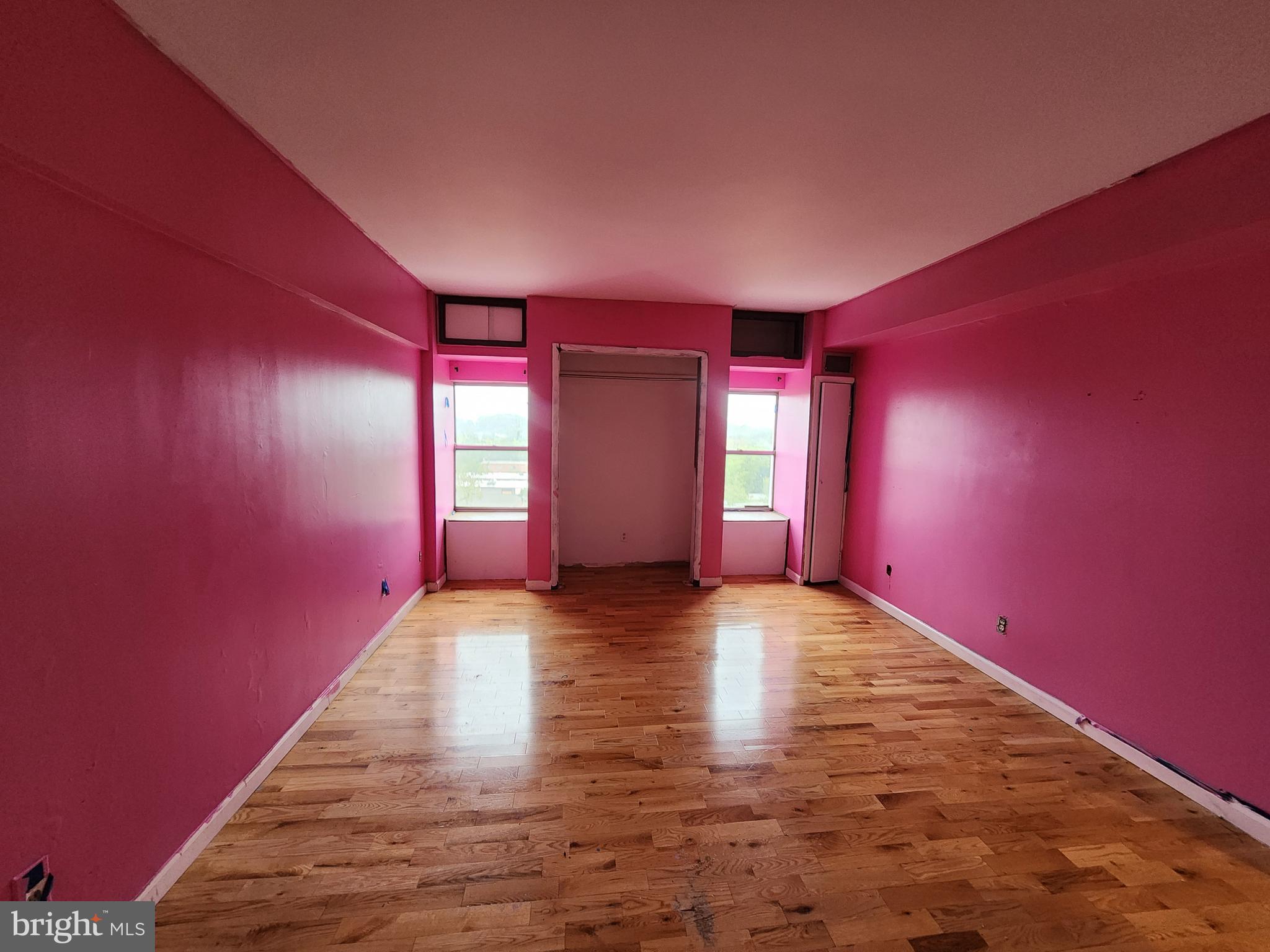 CROSS COUNTRY - Residential