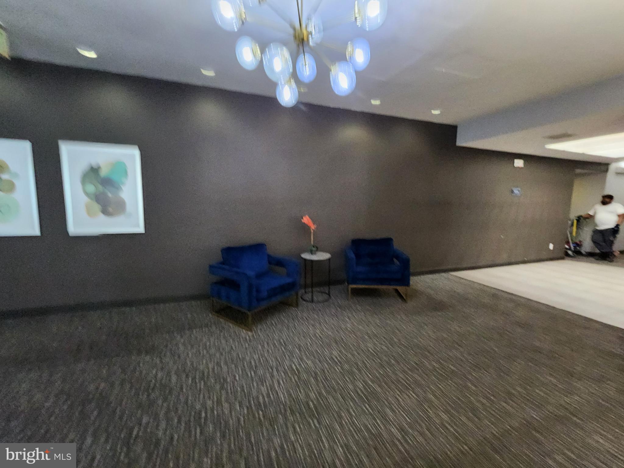 CROSS COUNTRY - Residential