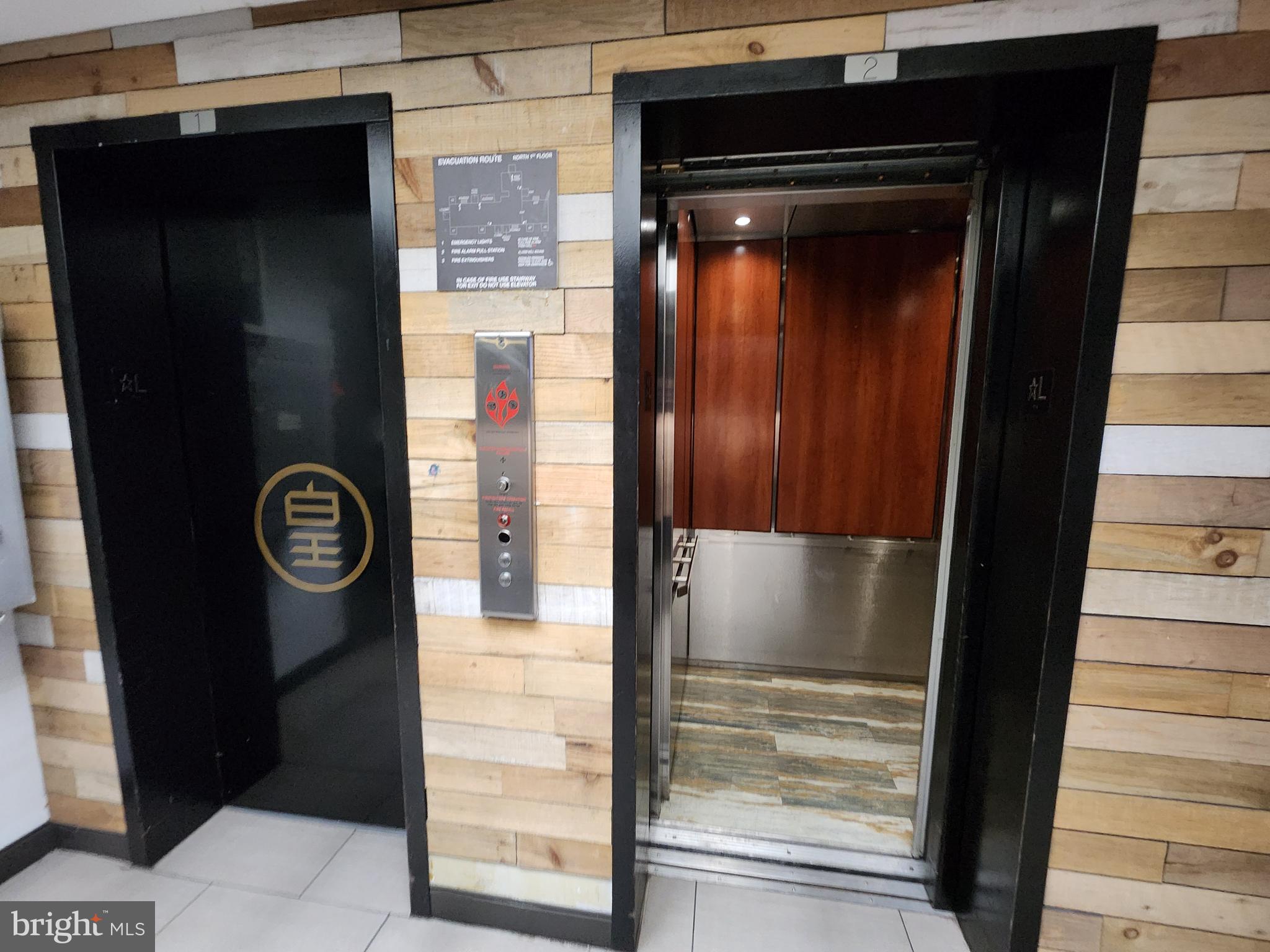 CROSS COUNTRY - Residential