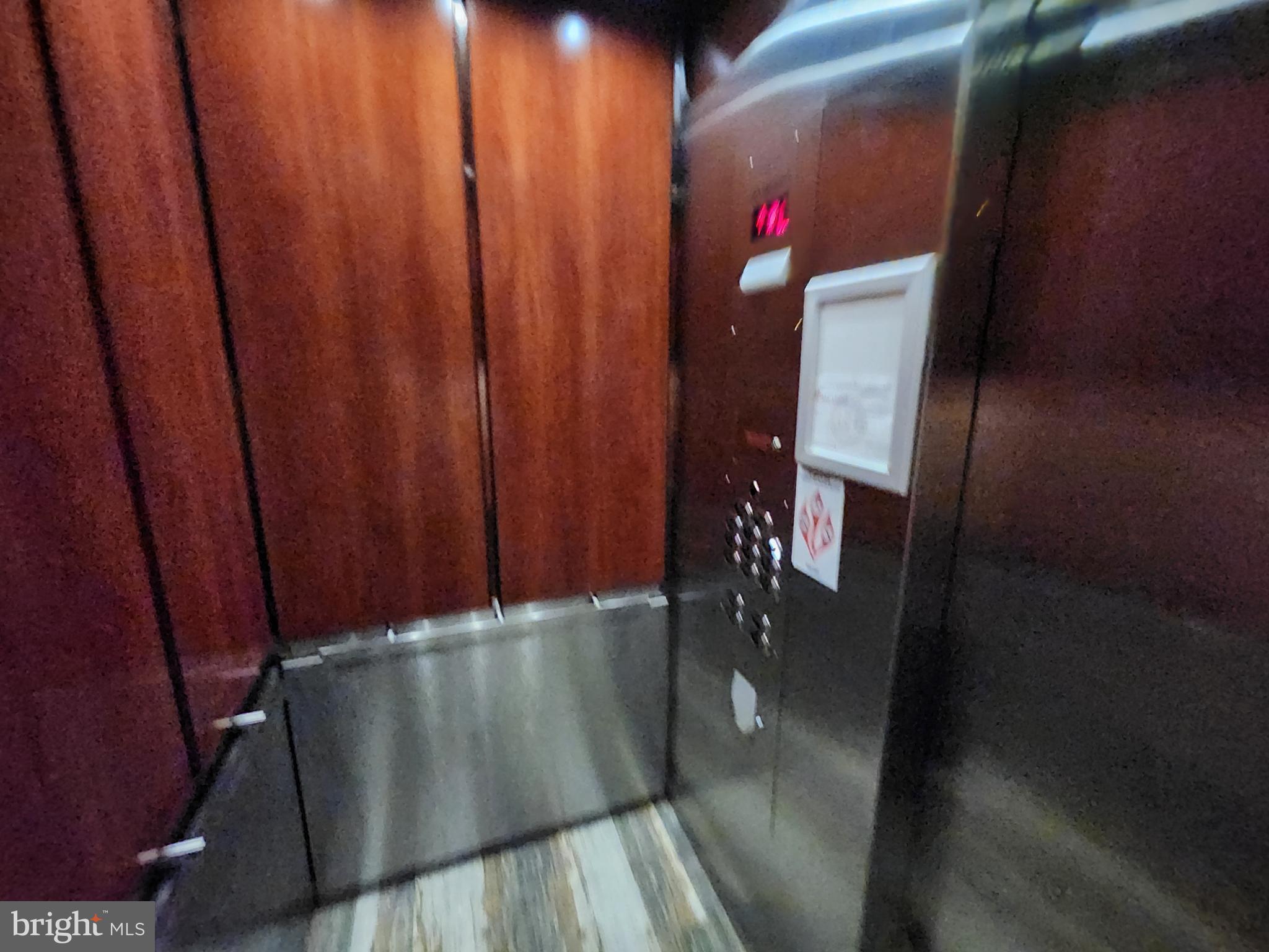 CROSS COUNTRY - Residential