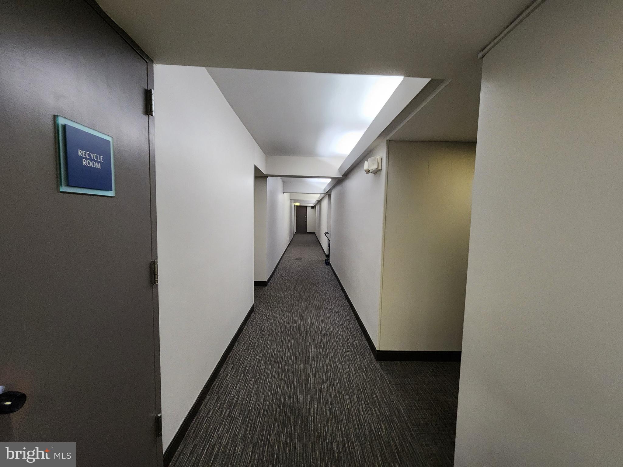 CROSS COUNTRY - Residential