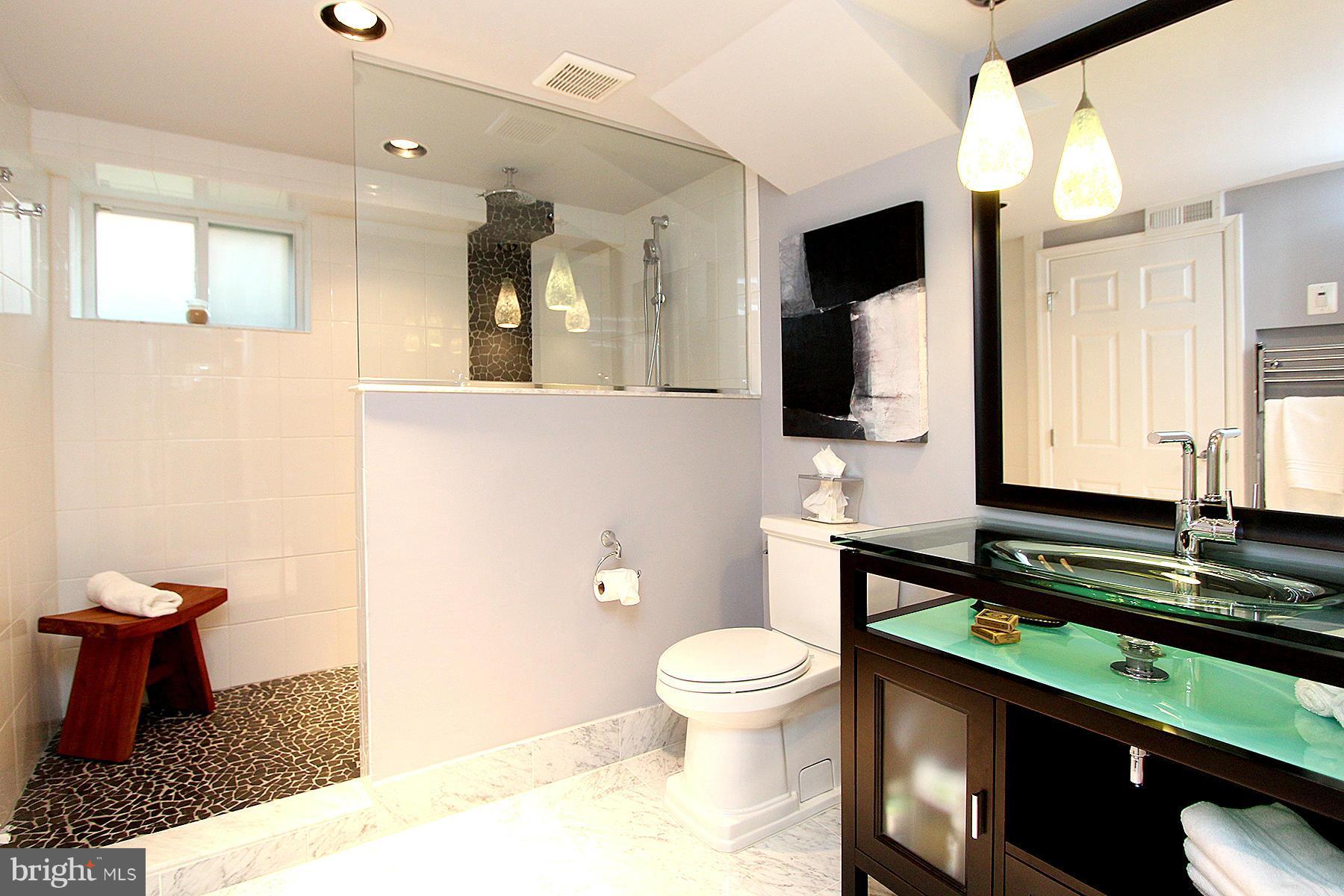 COUNTRY CLUB PARK - Residential