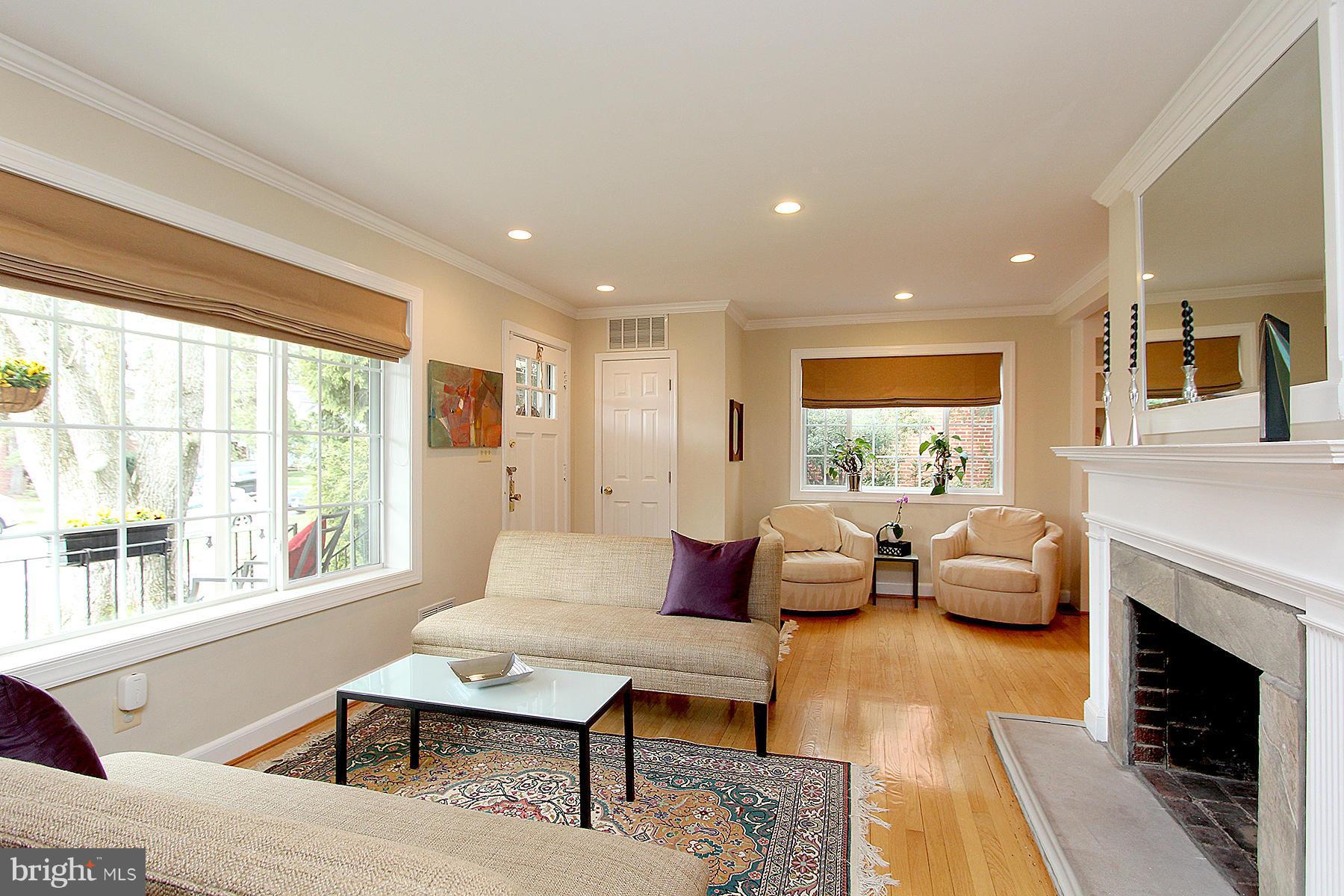 COUNTRY CLUB PARK - Residential