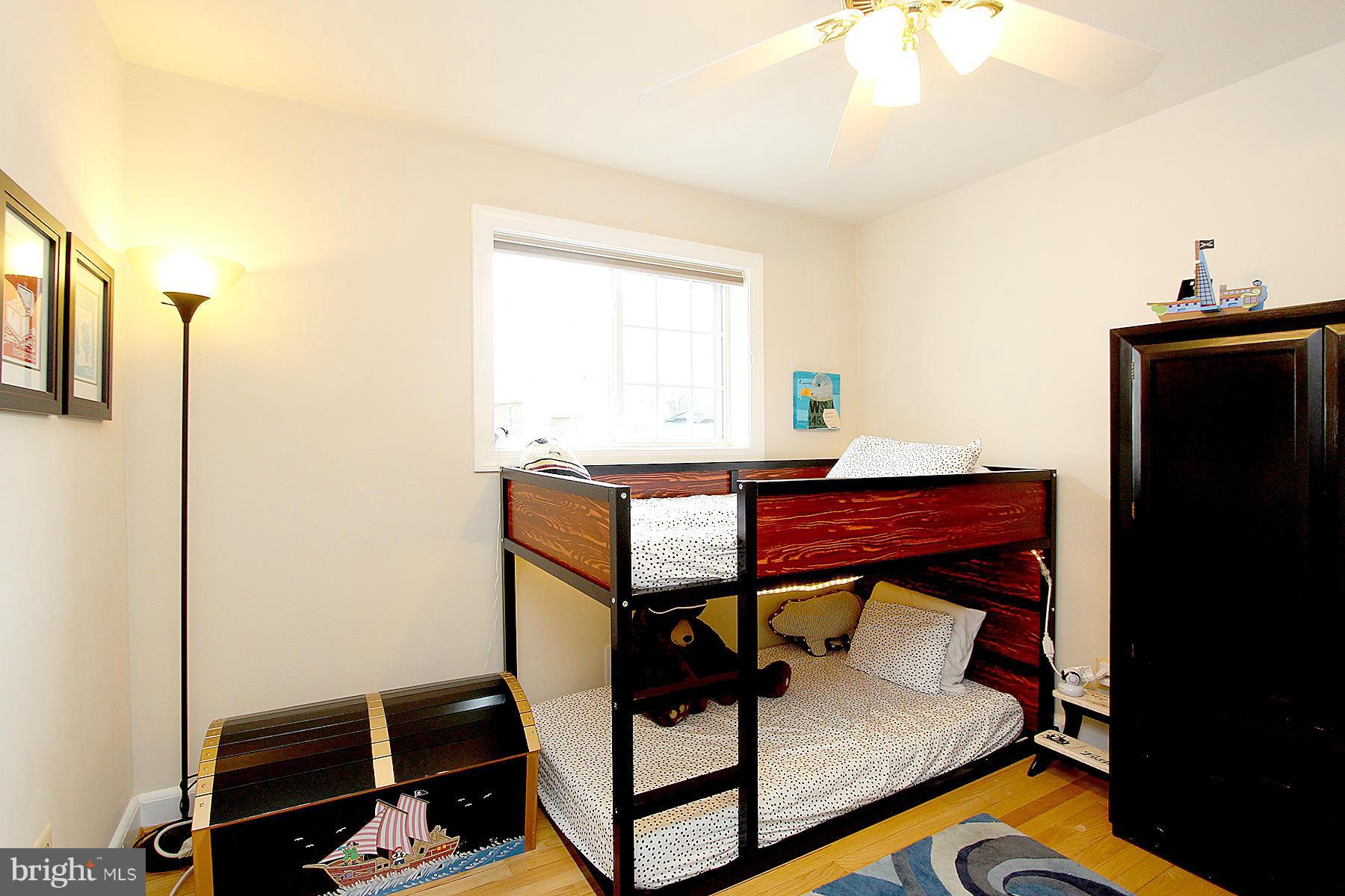 COUNTRY CLUB PARK - Residential