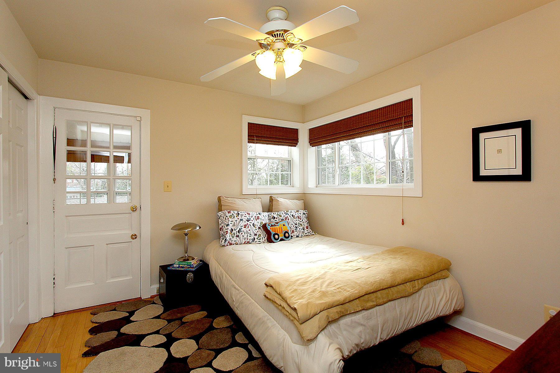 COUNTRY CLUB PARK - Residential