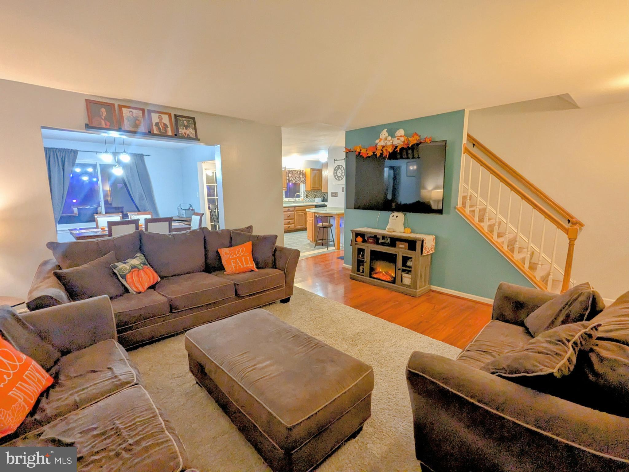 WHITFORD HILL - Residential