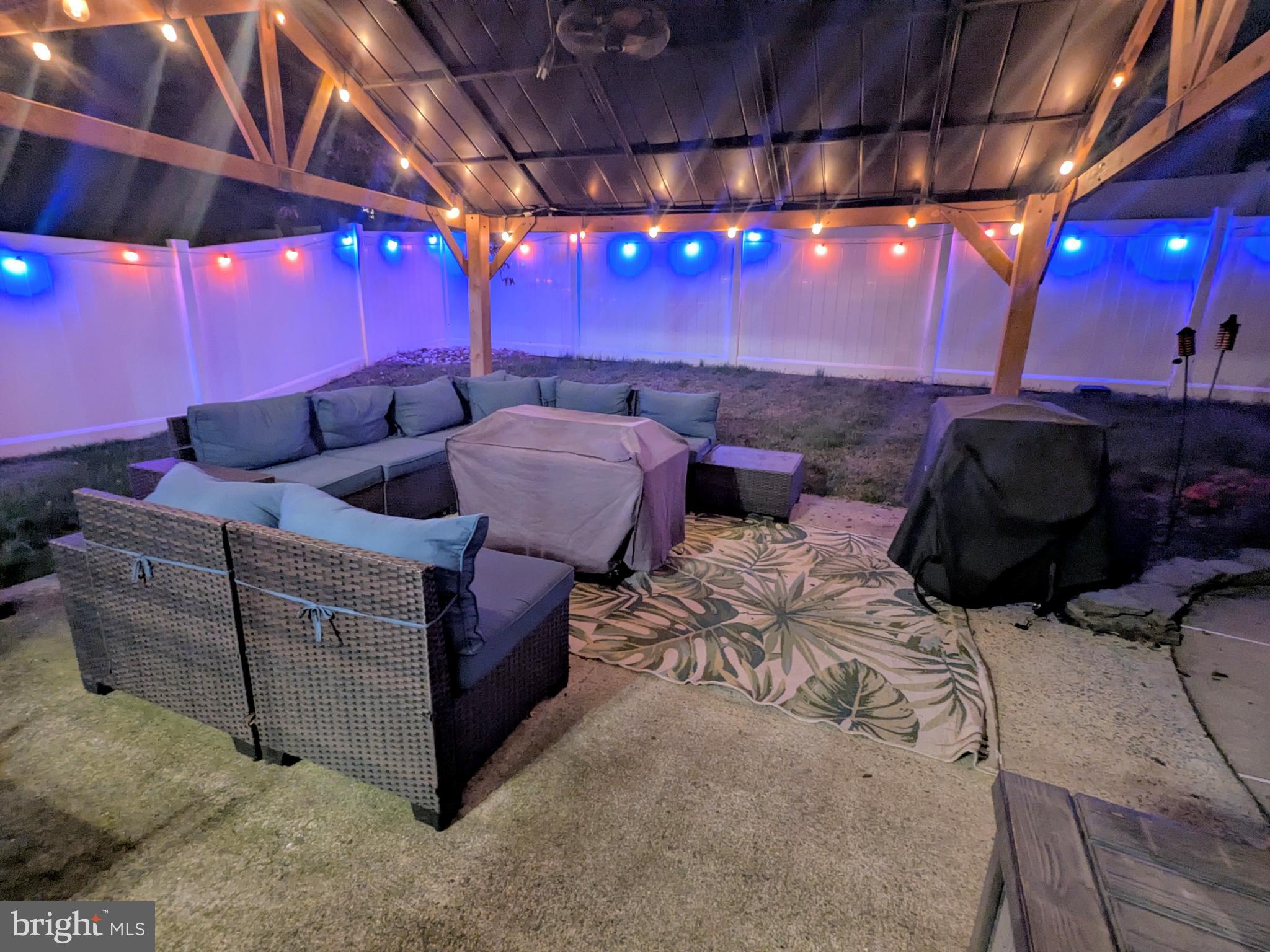 WHITFORD HILL - Residential