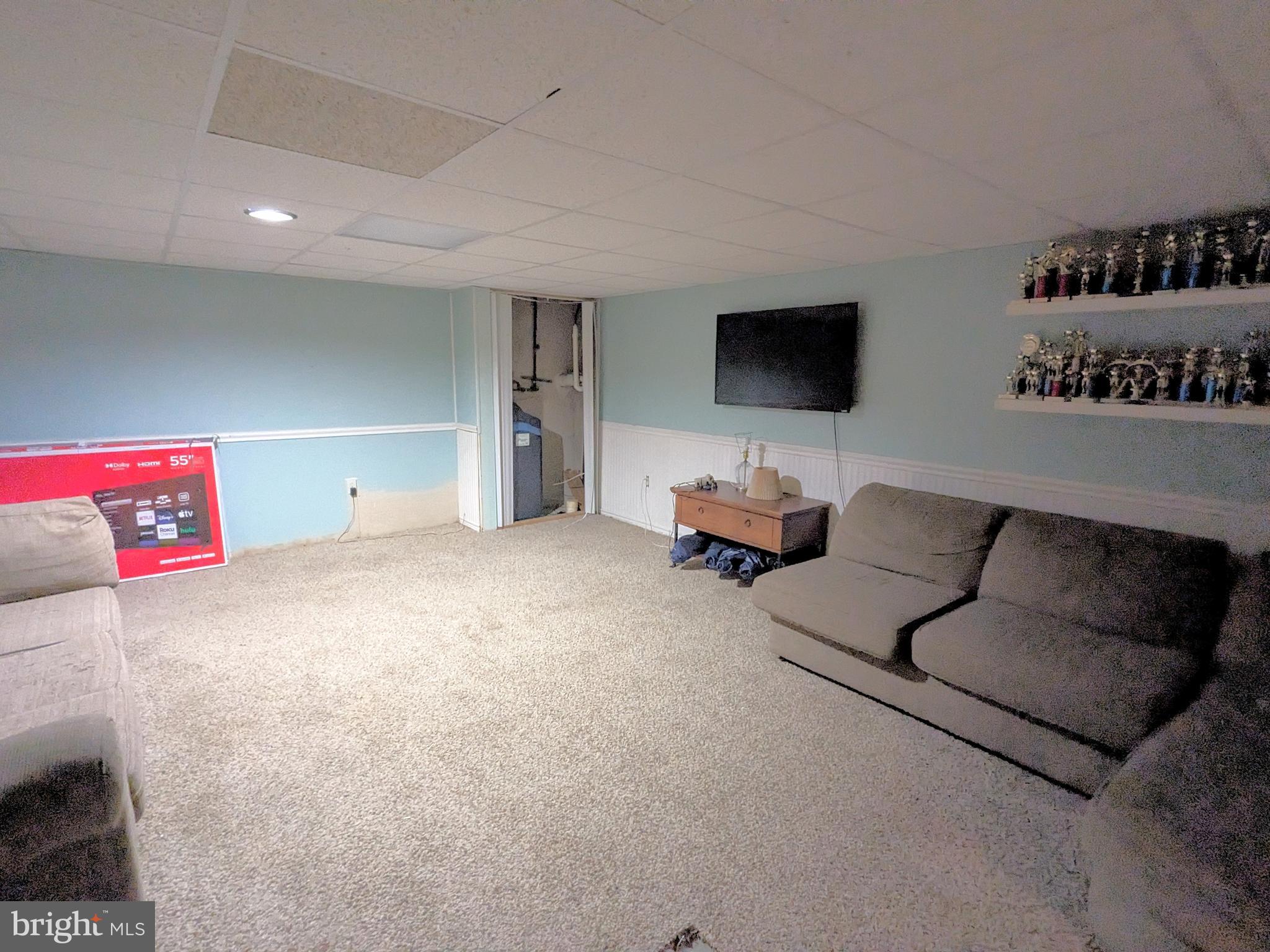 WHITFORD HILL - Residential