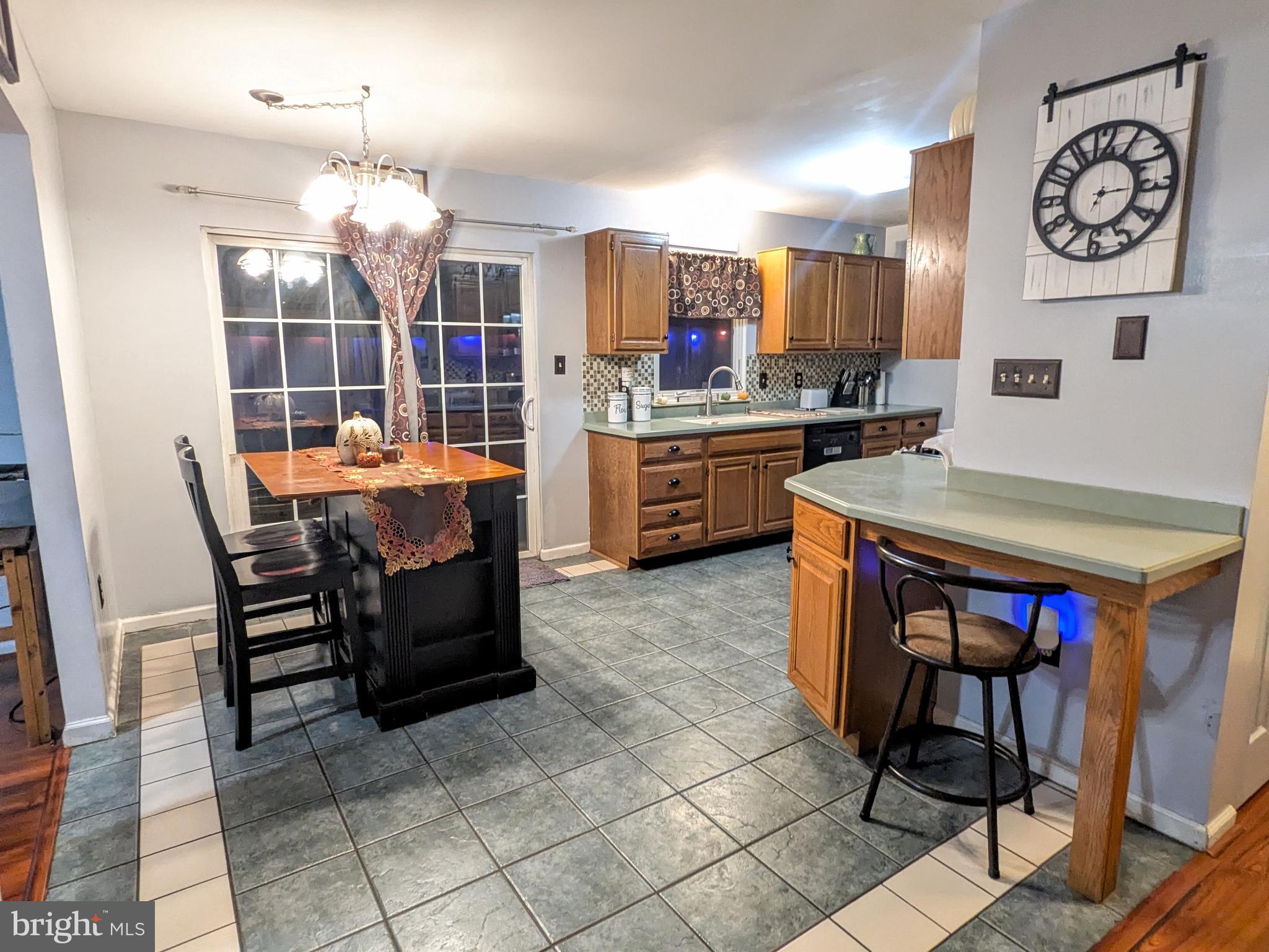 WHITFORD HILL - Residential