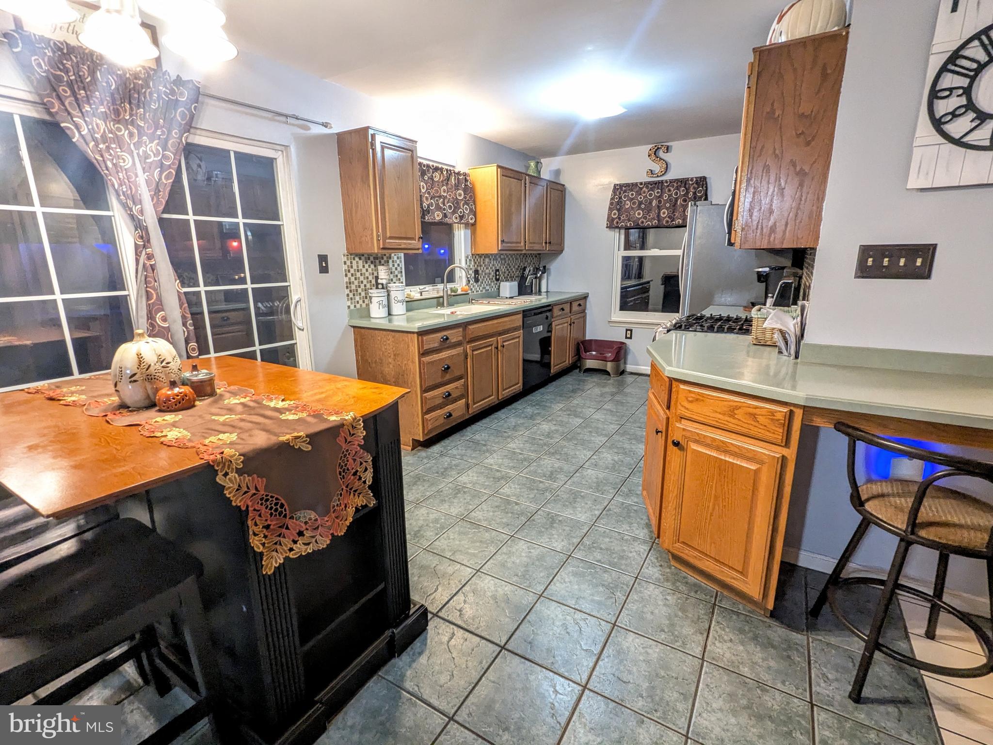 WHITFORD HILL - Residential