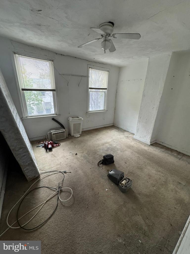 KENSINGTON - Residential