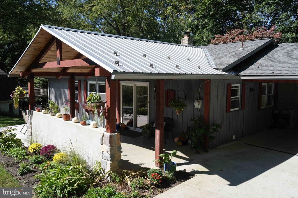 Photo of 120 Frances Avenue, LANCASTER, PA 17602 (MLS # PALA2058690)