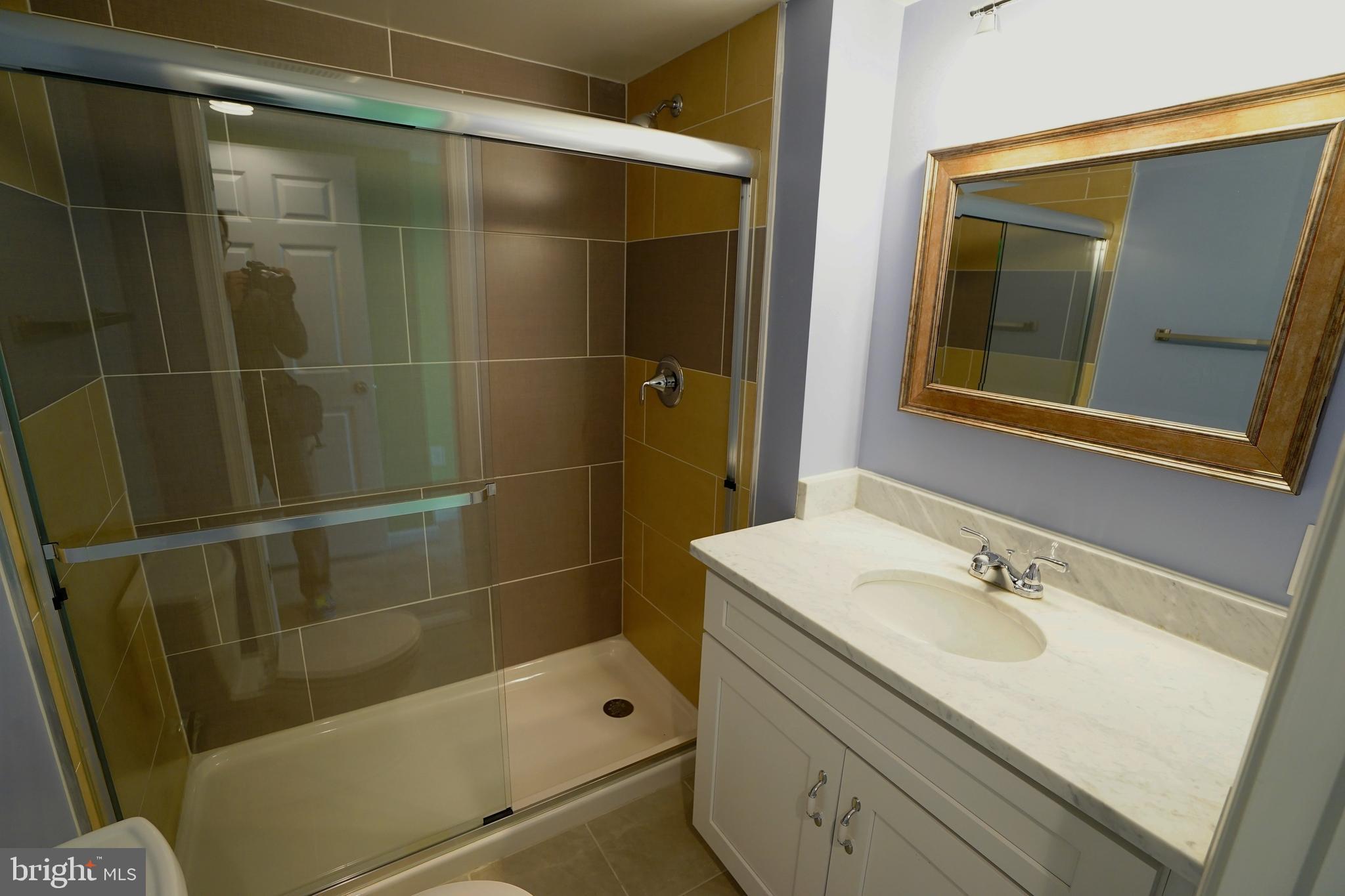 WASHINGTON VILLAGE - Residential Lease