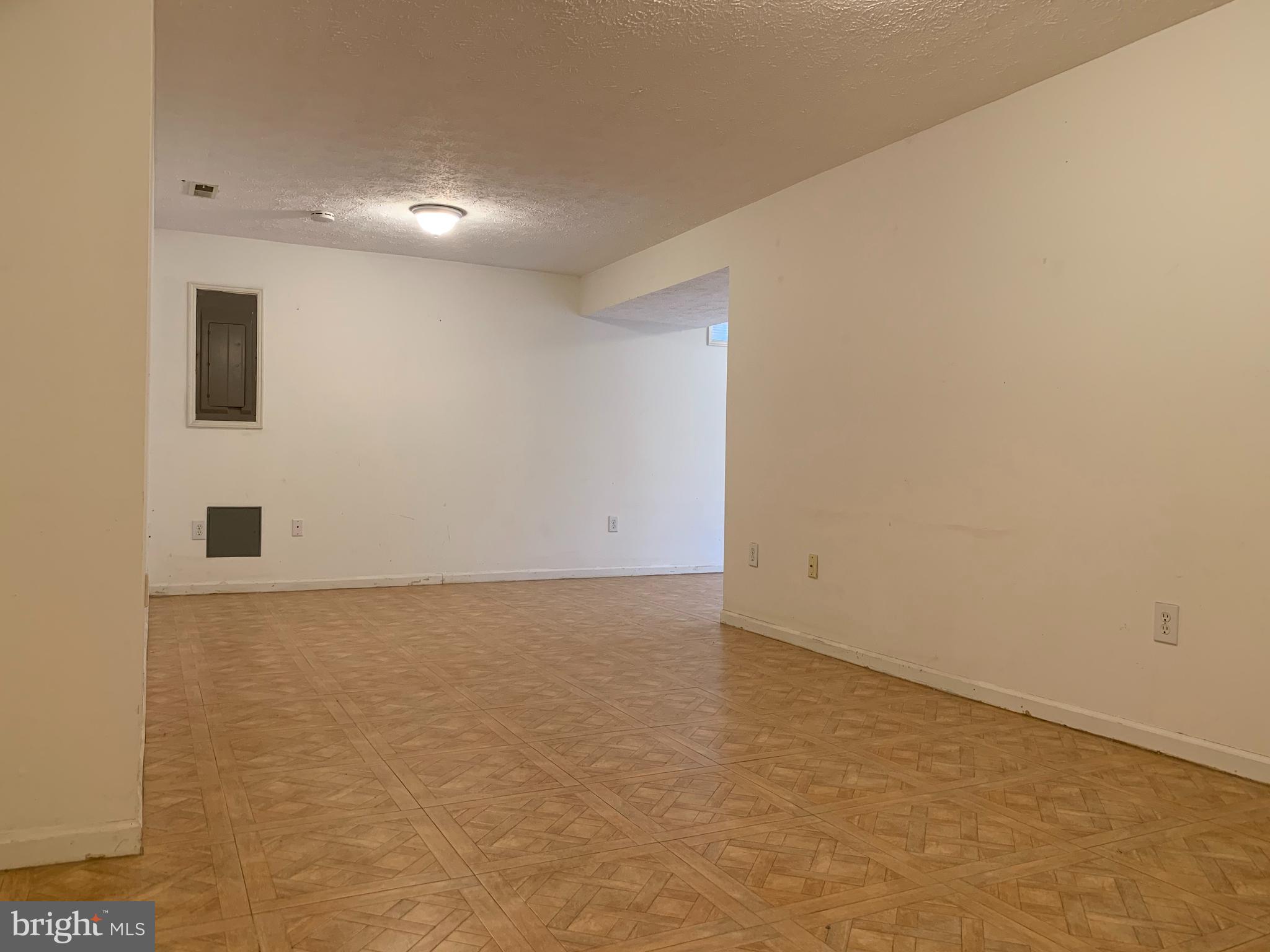 WILLOWOOD - Residential Lease