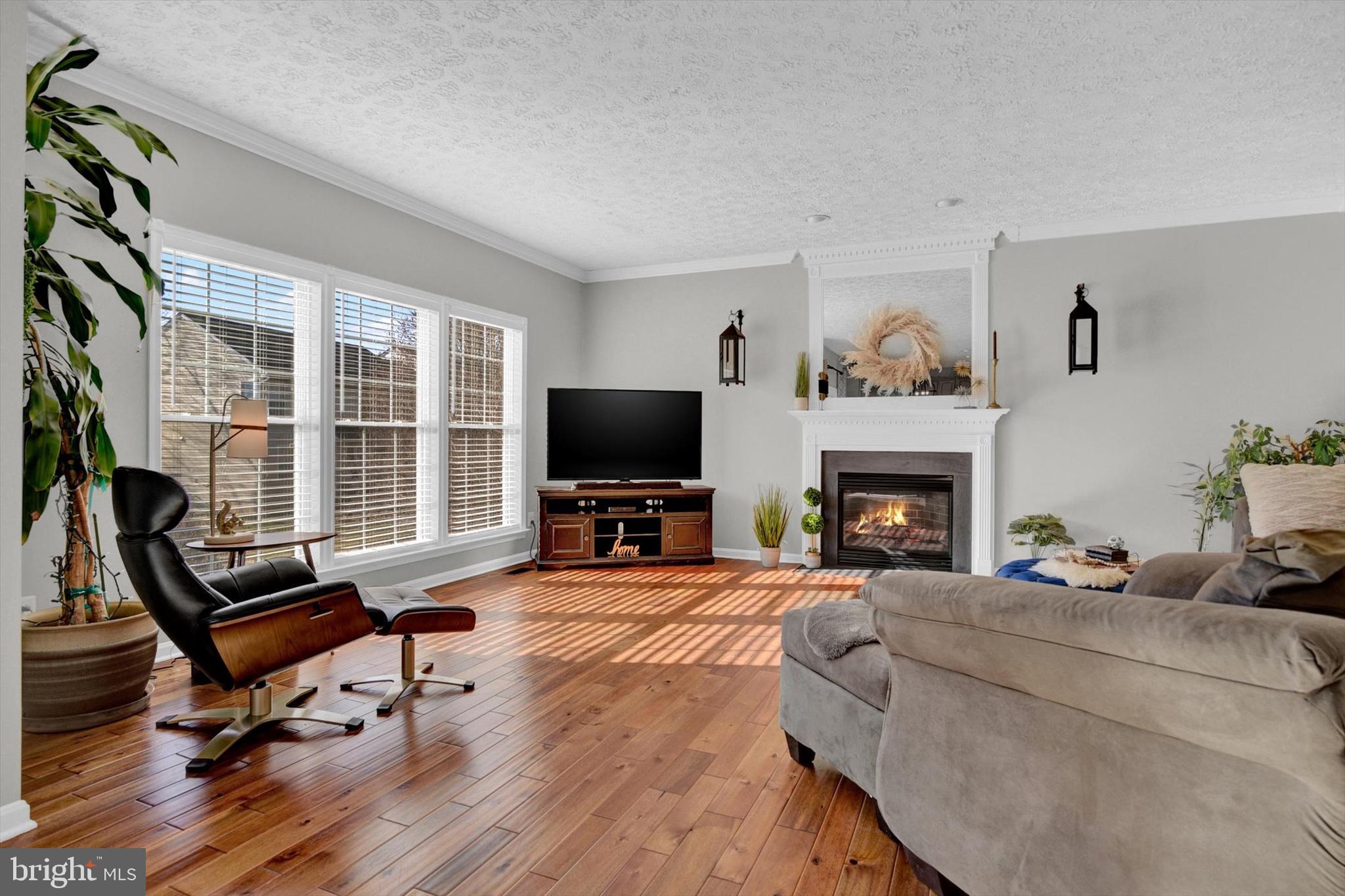 FOREST LAKES - Residential