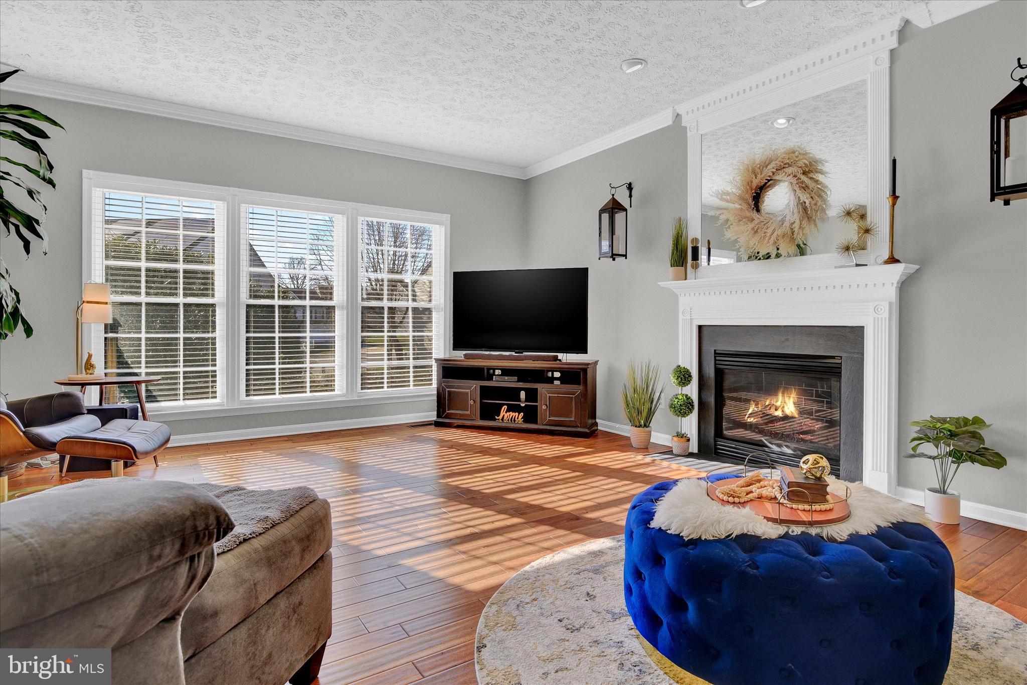 FOREST LAKES - Residential