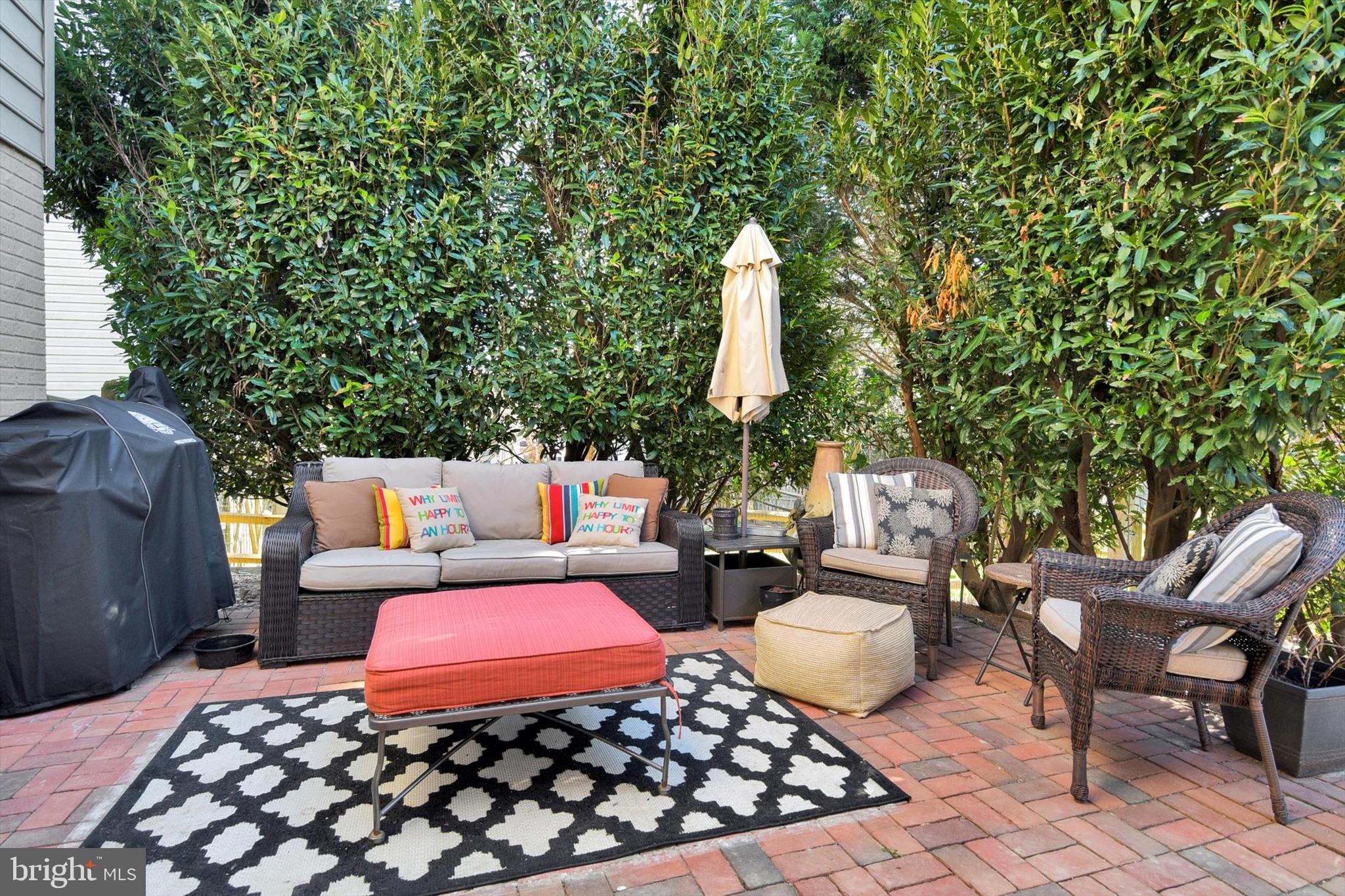 FOREST LAKES - Residential