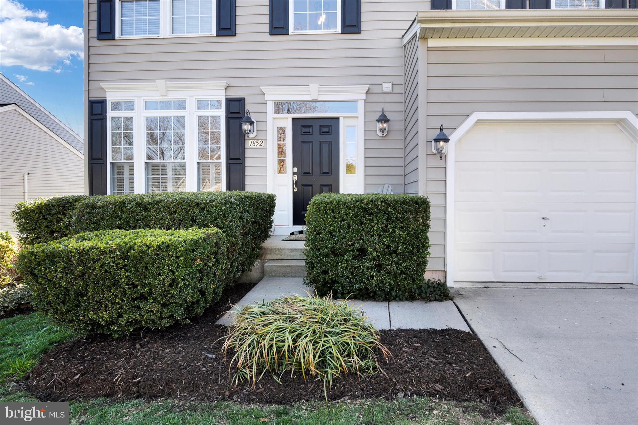 FOREST LAKES - Residential