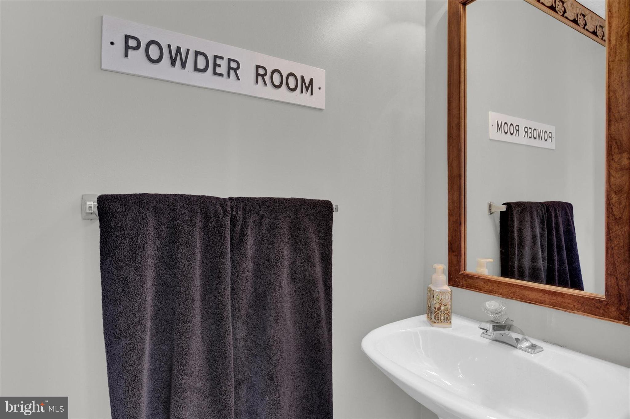 FOREST LAKES - Residential