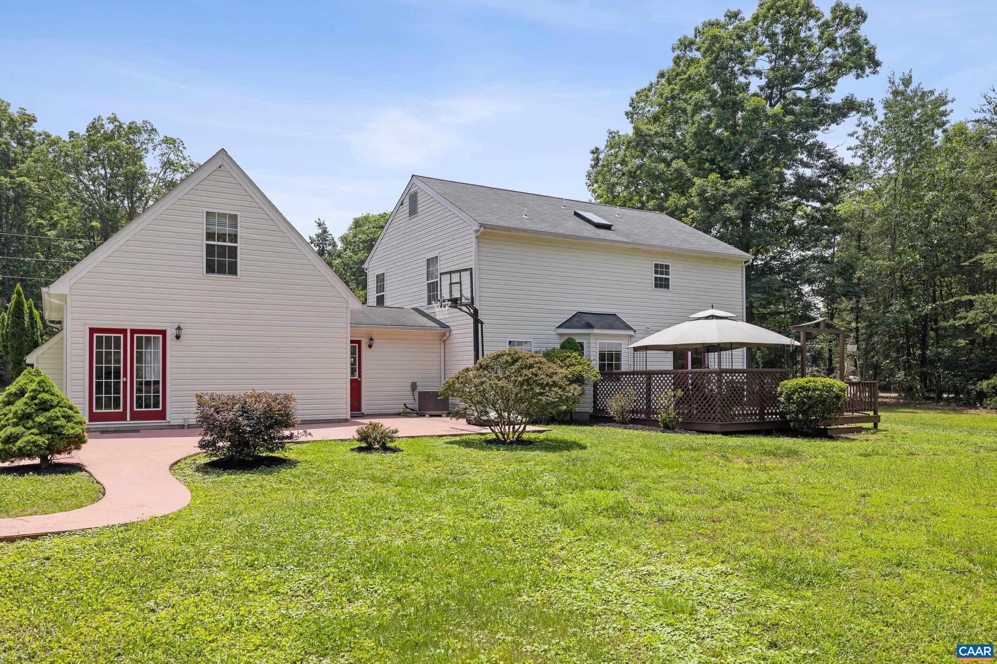 366 SAINT IVY AVE
