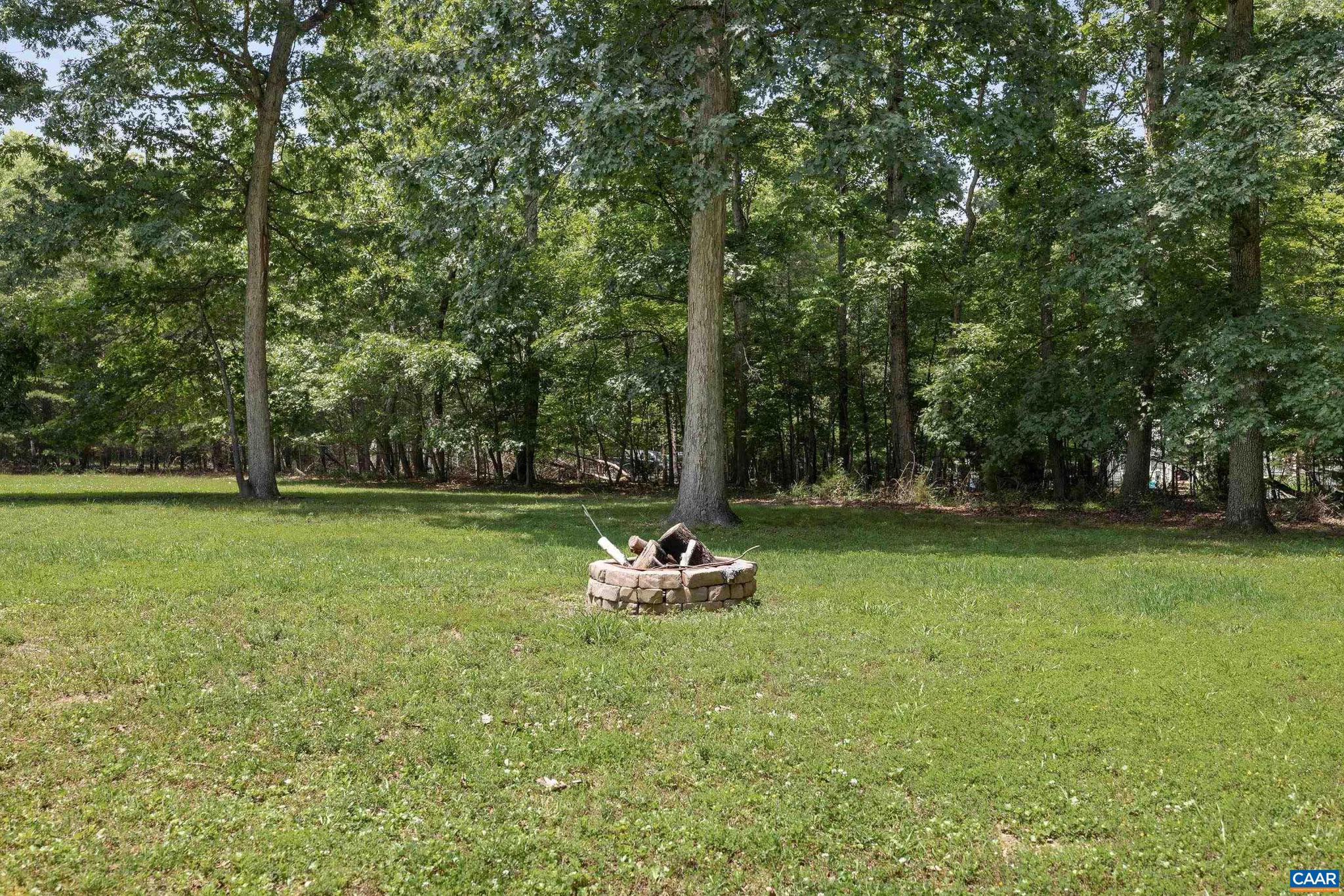 MOUNTAIN VIEW ESTATES - Residential