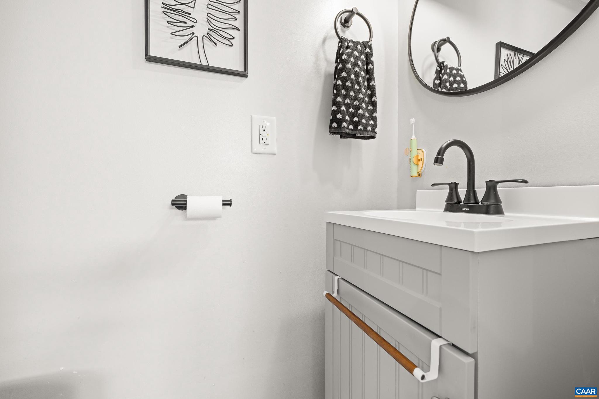 MOUNTAIN VIEW ESTATES - Residential