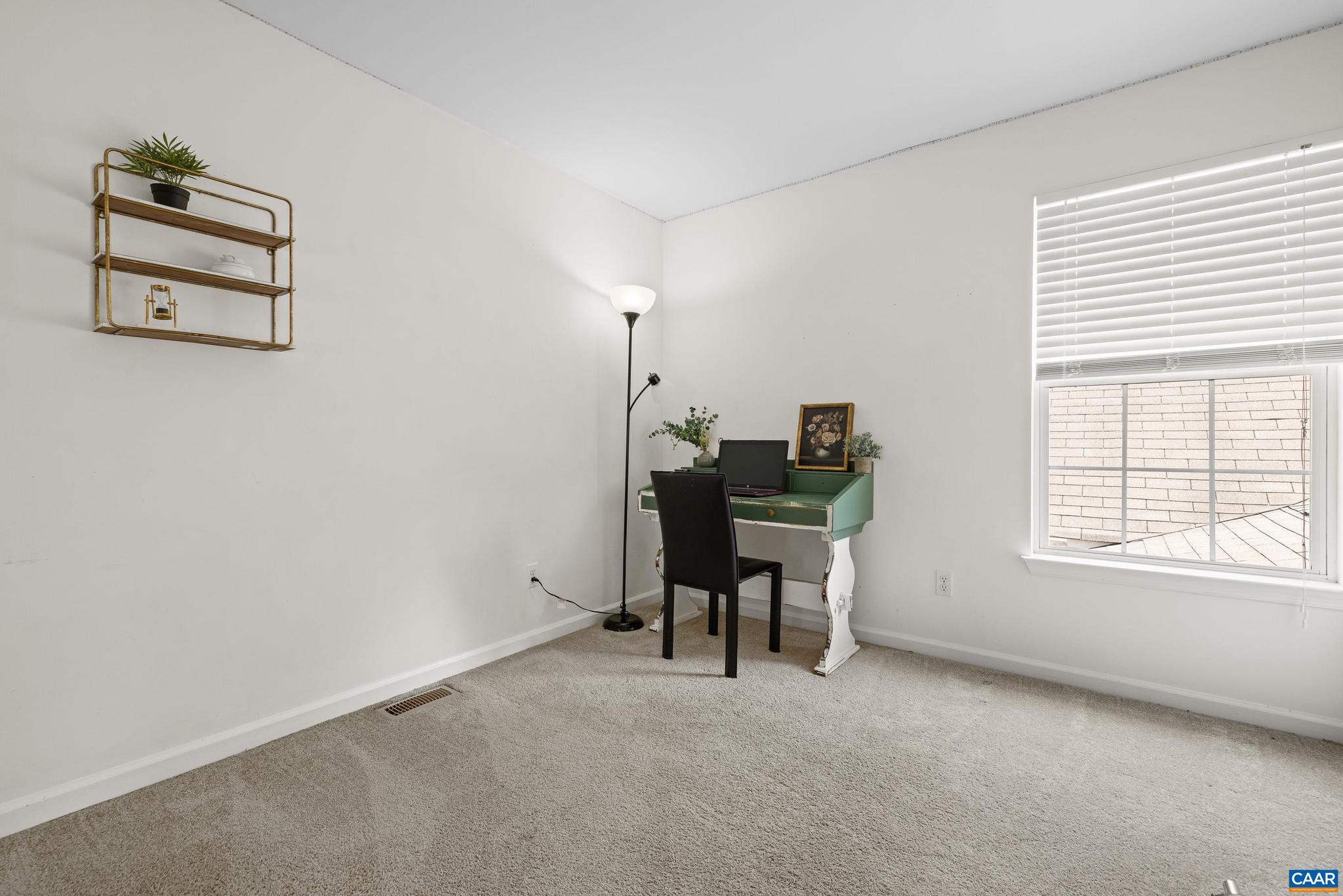 MOUNTAIN VIEW ESTATES - Residential