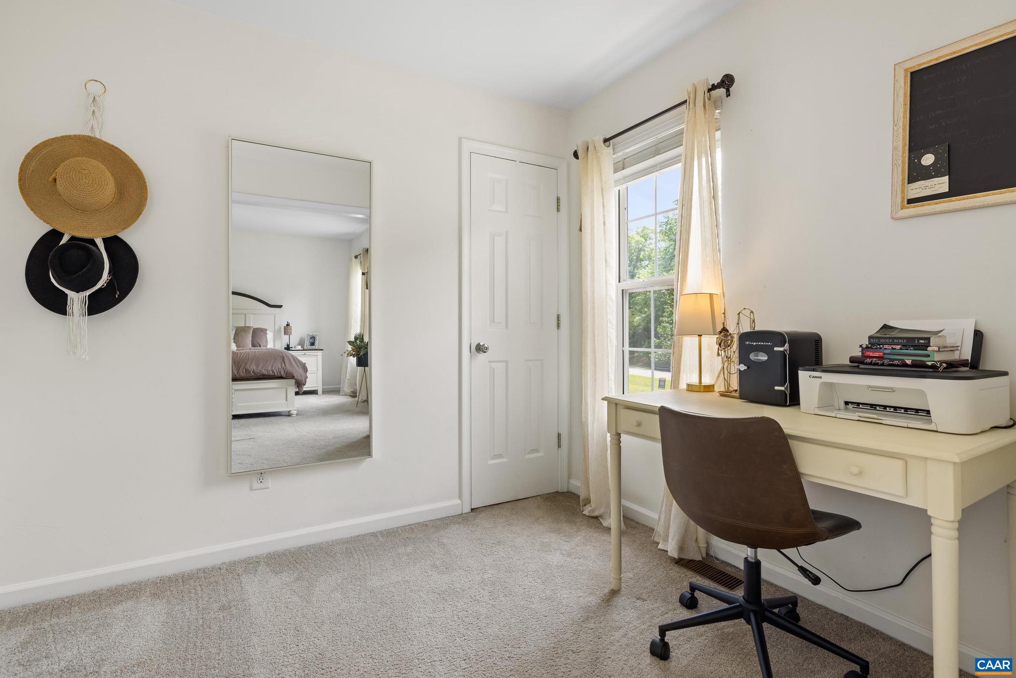 MOUNTAIN VIEW ESTATES - Residential