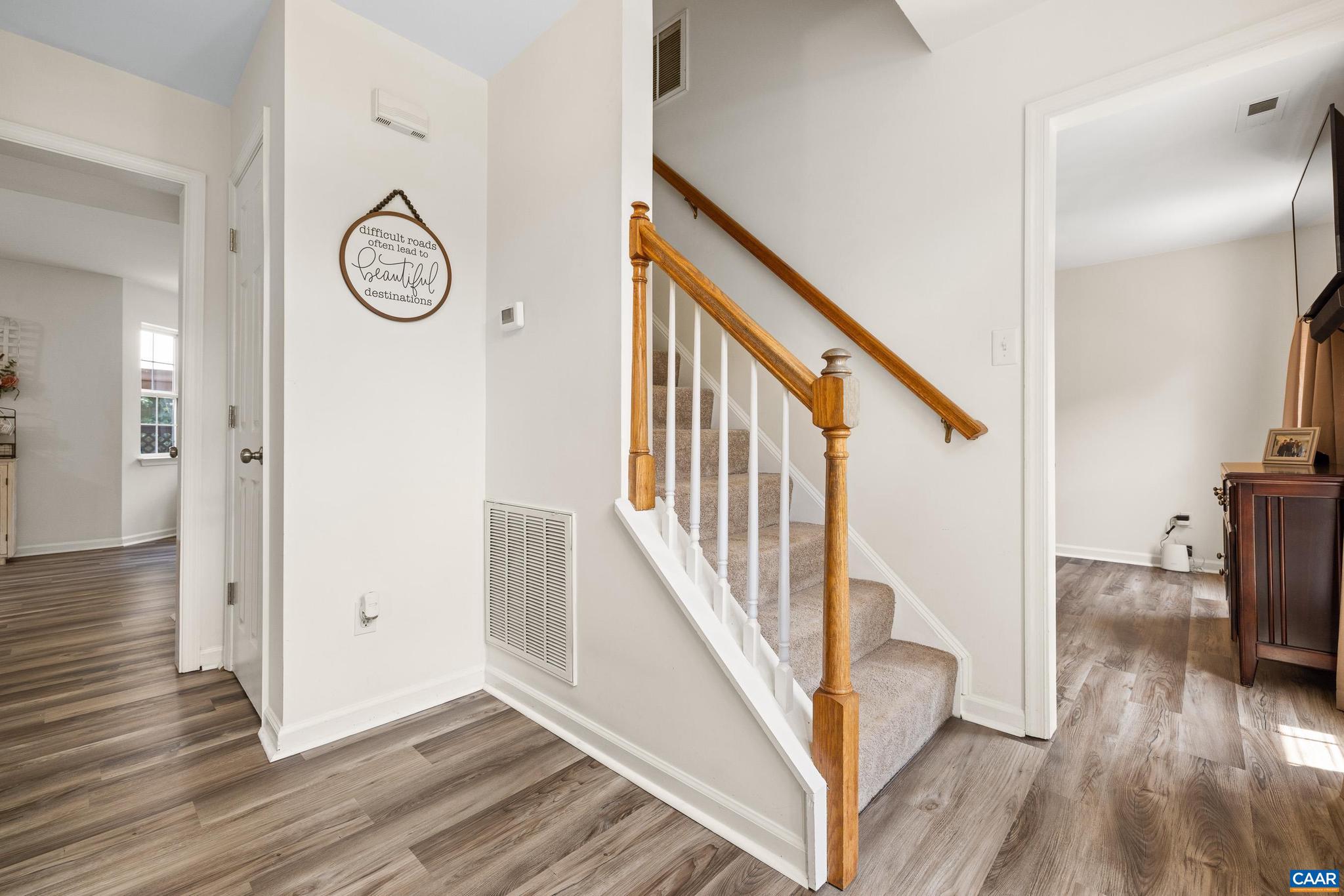 MOUNTAIN VIEW ESTATES - Residential