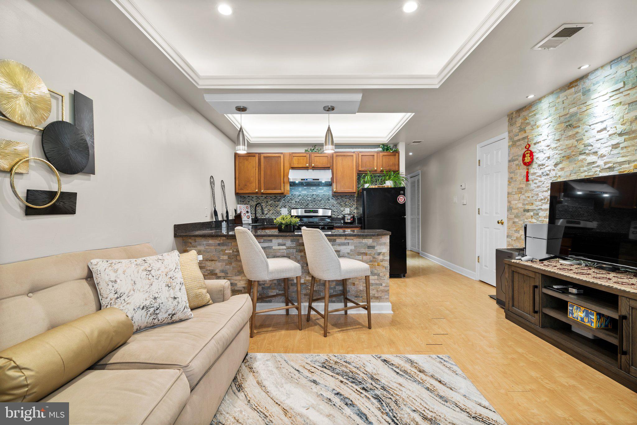 BRENTWOOD - Residential