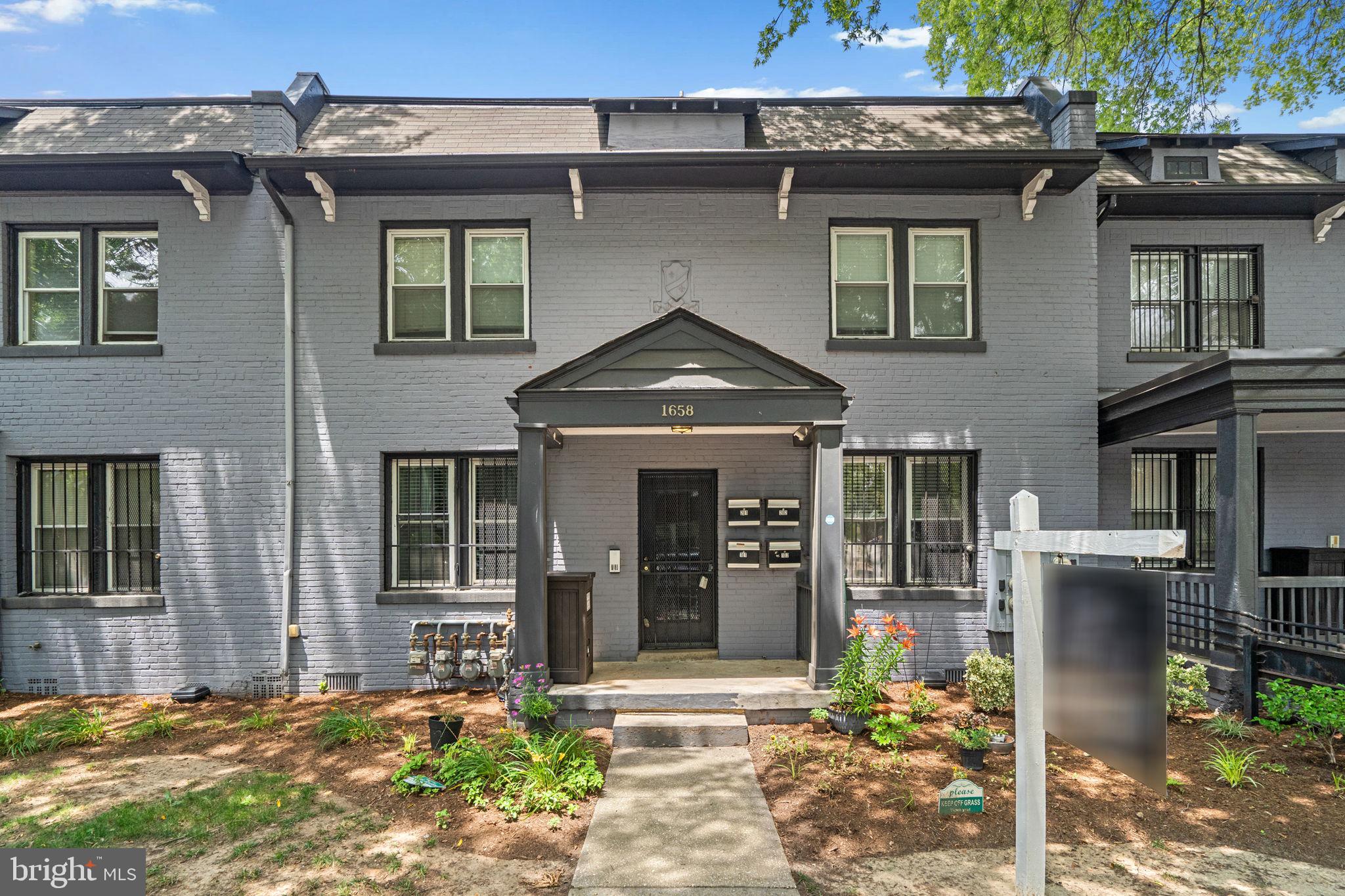 BRENTWOOD - Residential