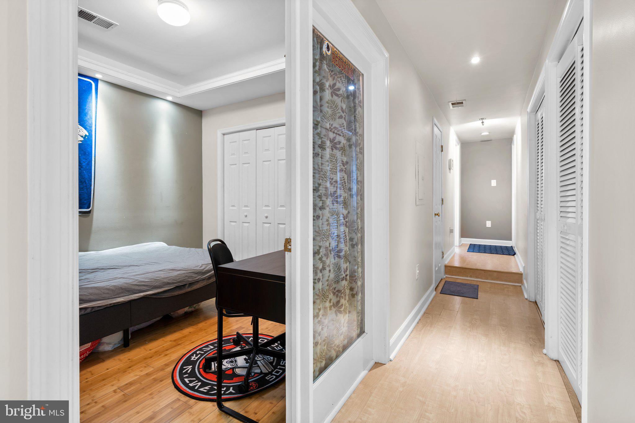BRENTWOOD - Residential